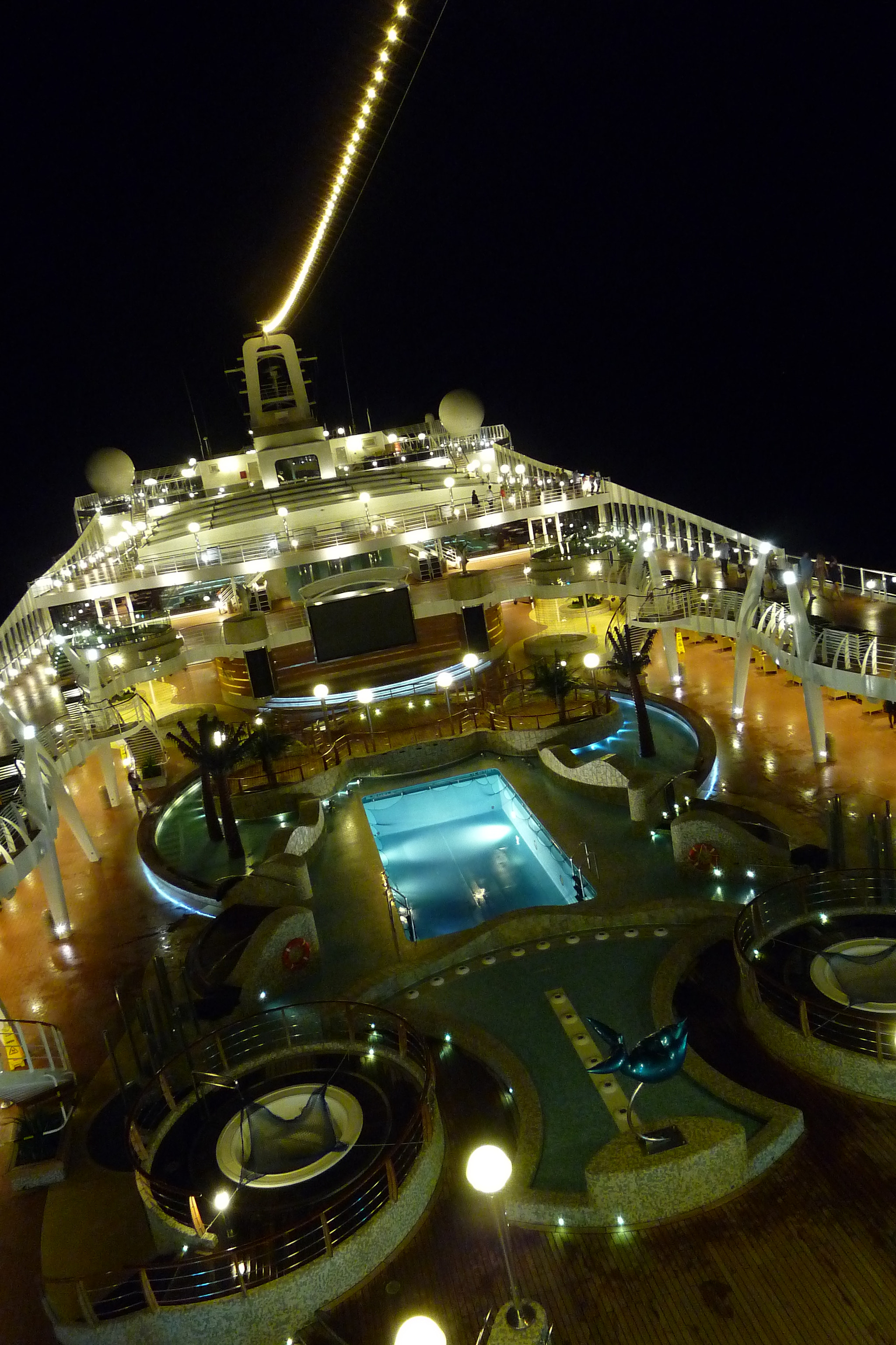 Panasonic DMC-FX500 sample photo. Msc fantasia - into the night  photography