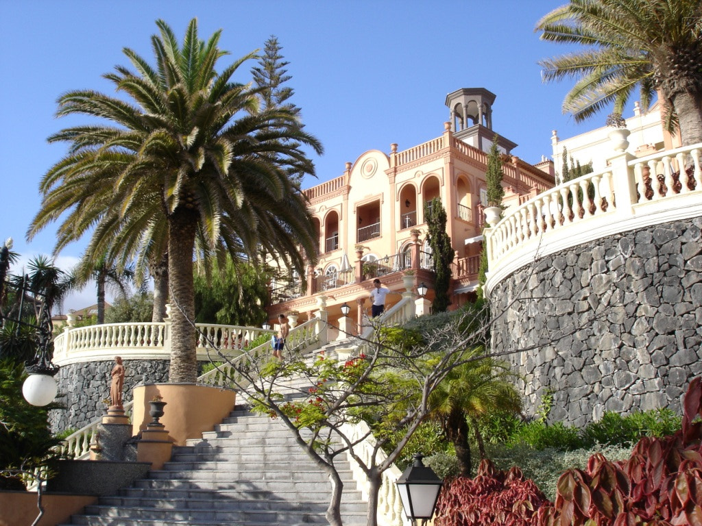 Sony DSC-W1 sample photo. Gran bahia del duque resort - tenerife photography