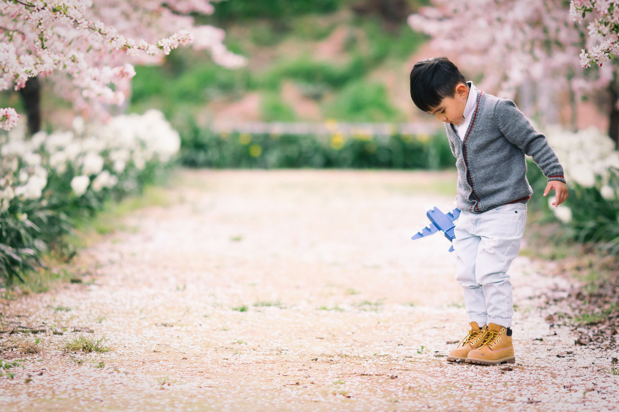 Canon EOS 7D Mark II + Canon EF 135mm F2L USM sample photo. Spring is here...  photography