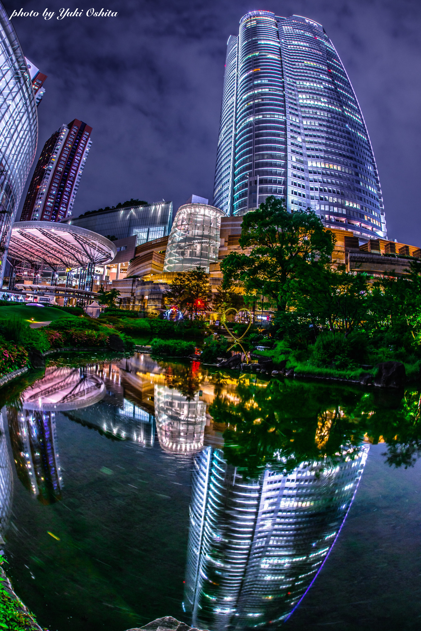 Nikon D800 + Sigma 15mm F2.8 EX DG Diagonal Fisheye sample photo. Reflection photography