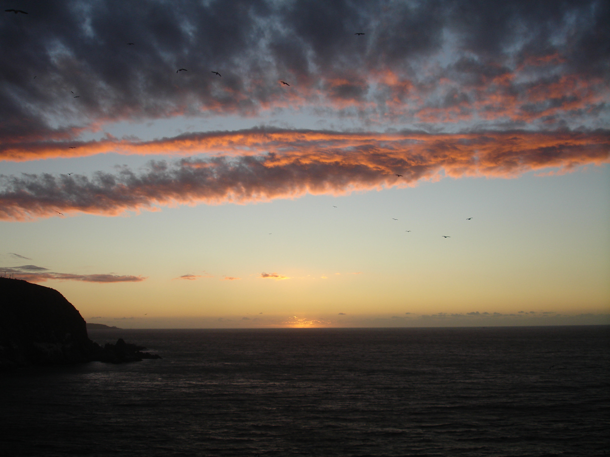 Sony DSC-W7 sample photo. 9 pm sunset  photography