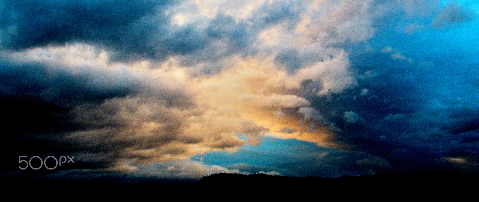 Fujifilm FinePix S2000HD sample photo. Sunset light photography