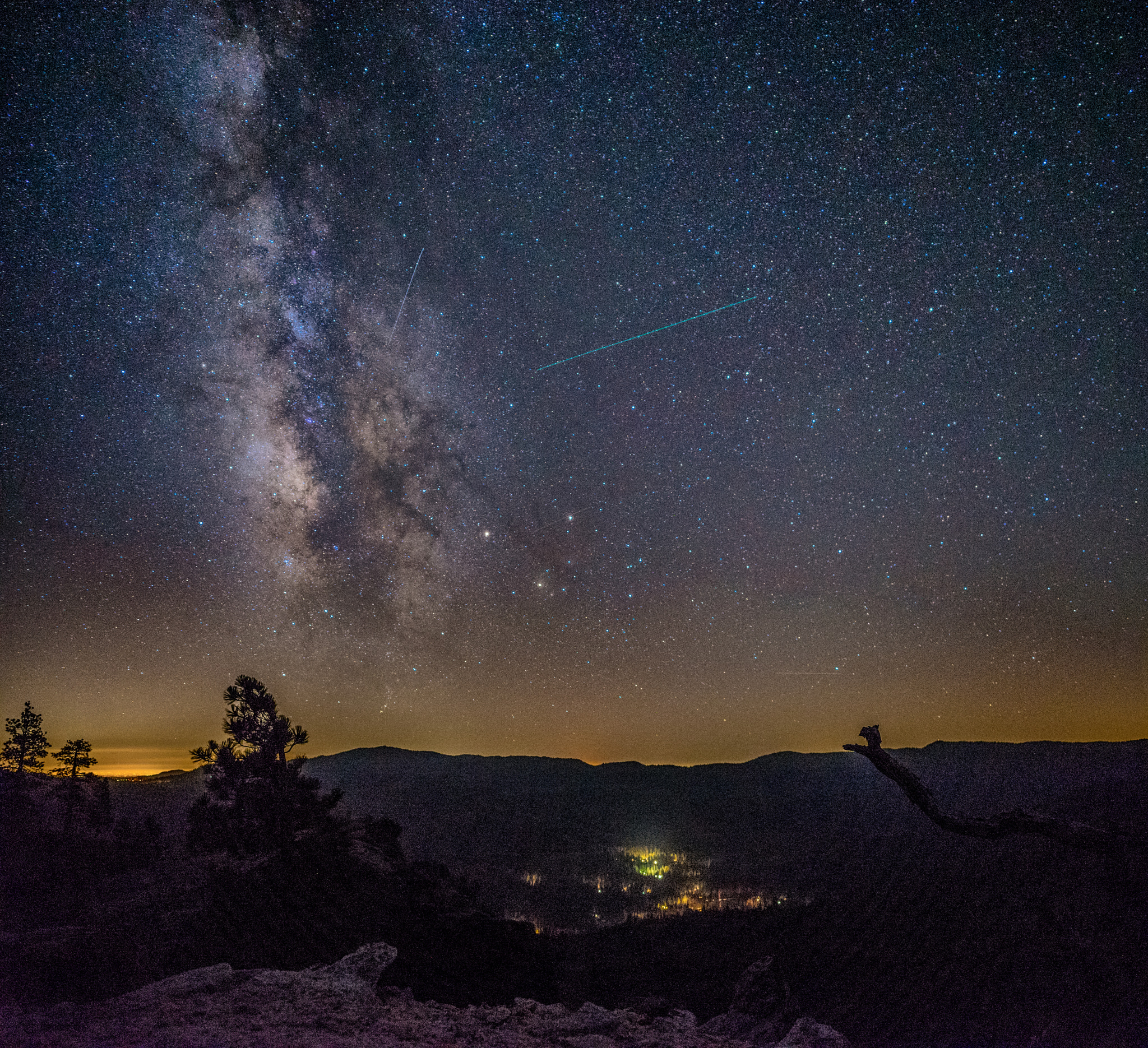 Sony a7 + E 21mm F2.8 sample photo. Wawona milky way photography