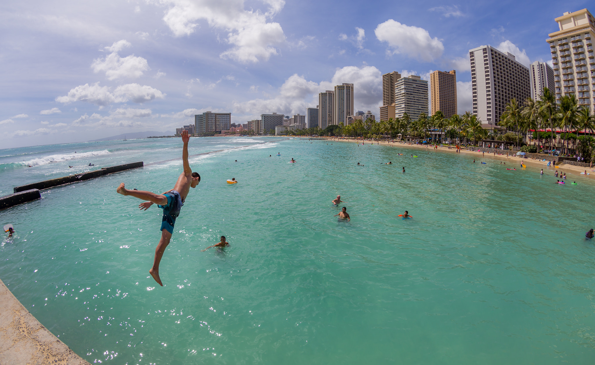 Canon EOS 6D sample photo. Waikiki flying leap photography