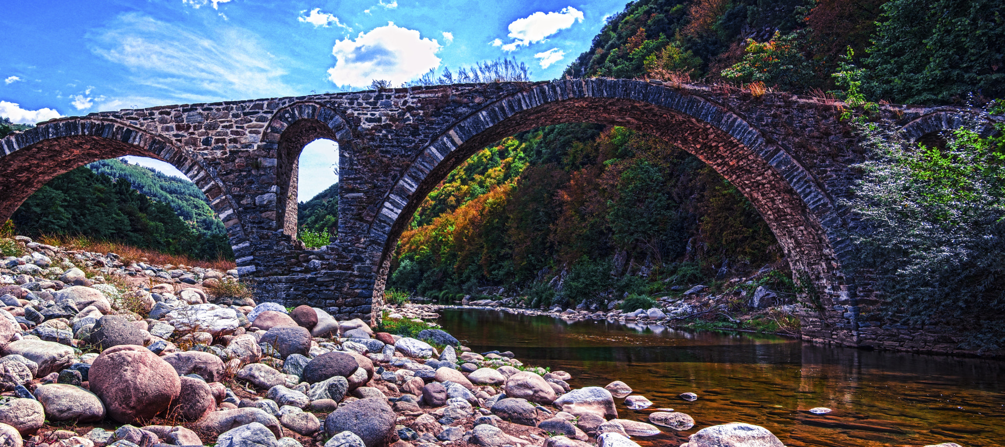 Fujifilm FinePix S6000fd sample photo. Old stone bridge photography