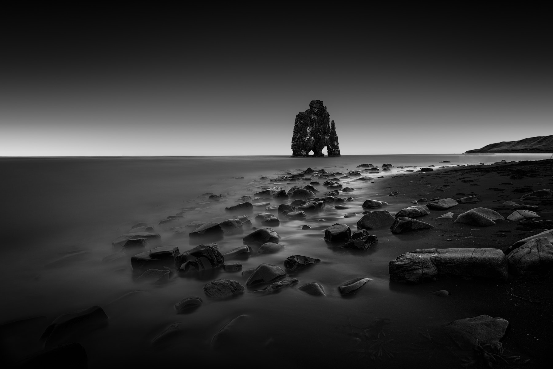 Nikon D800 + Nikon AF Nikkor 20mm F2.8D sample photo. Trolling photography