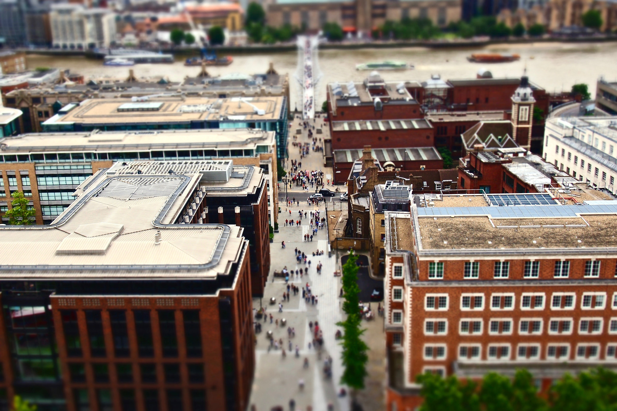 Olympus PEN E-P3 sample photo. Path to the tate modern photography