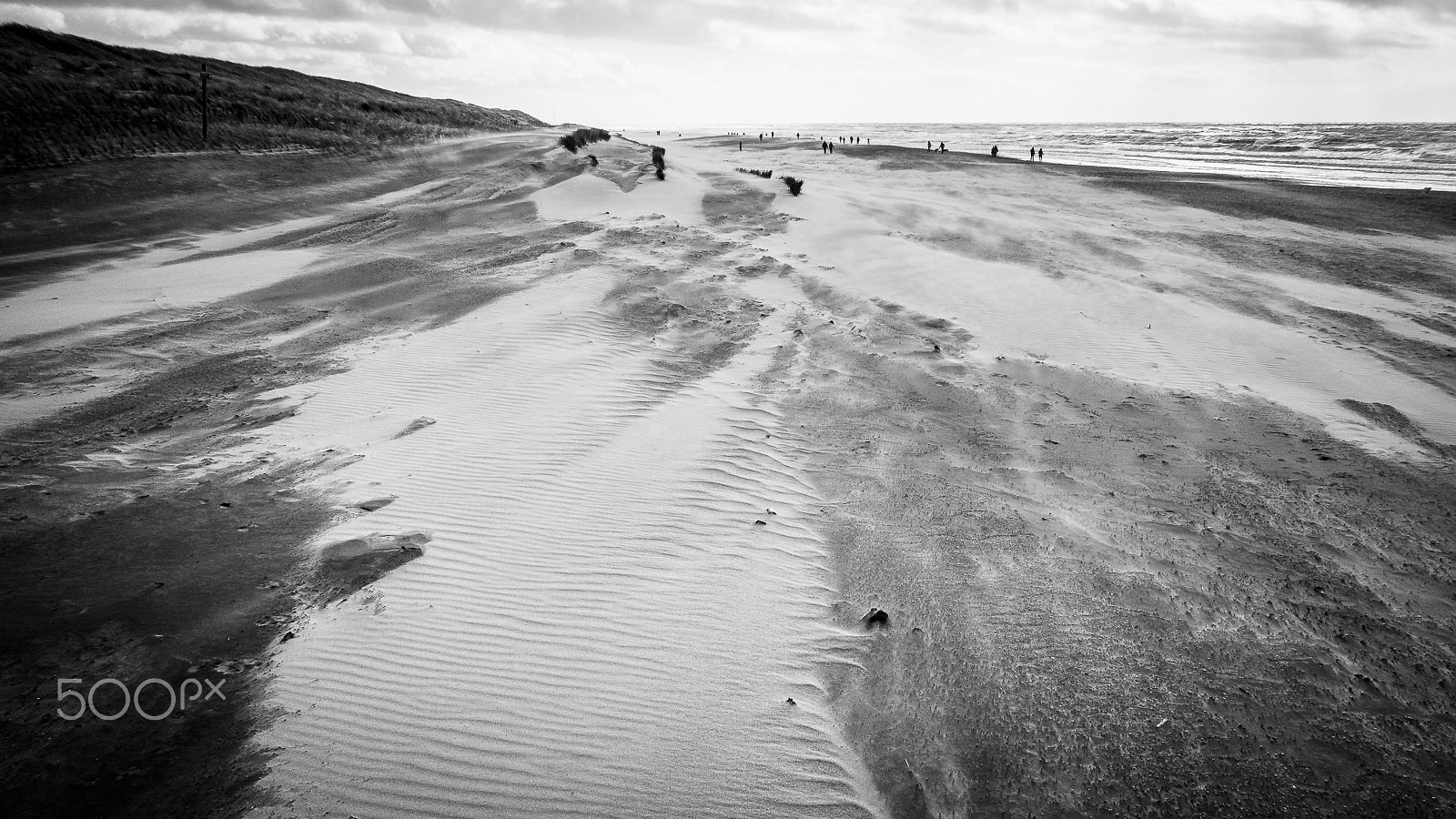 Olympus OM-D E-M5 sample photo. Sky and sand photography