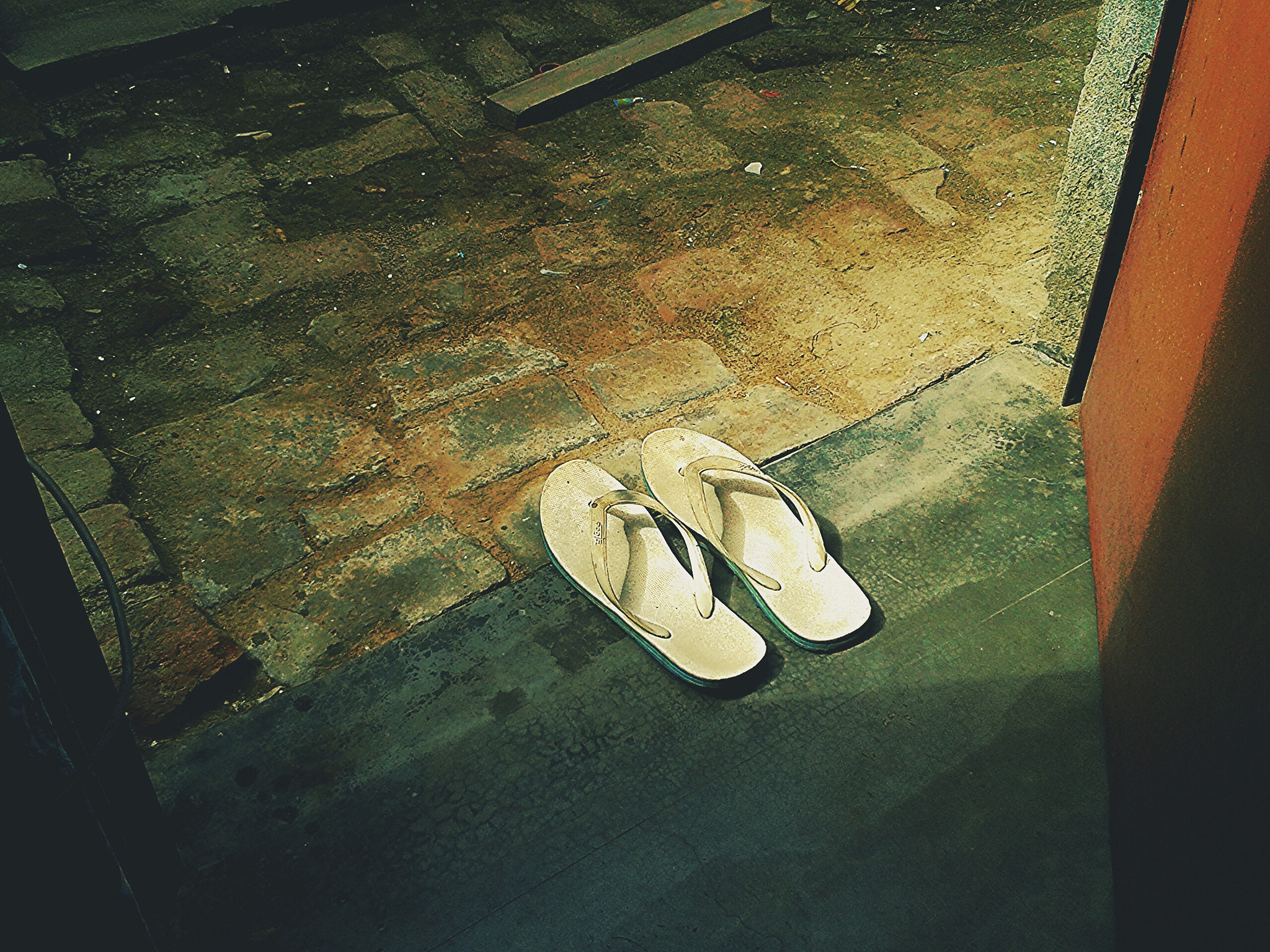 Samsung Galaxy S DUOS sample photo. Flipsflops photography
