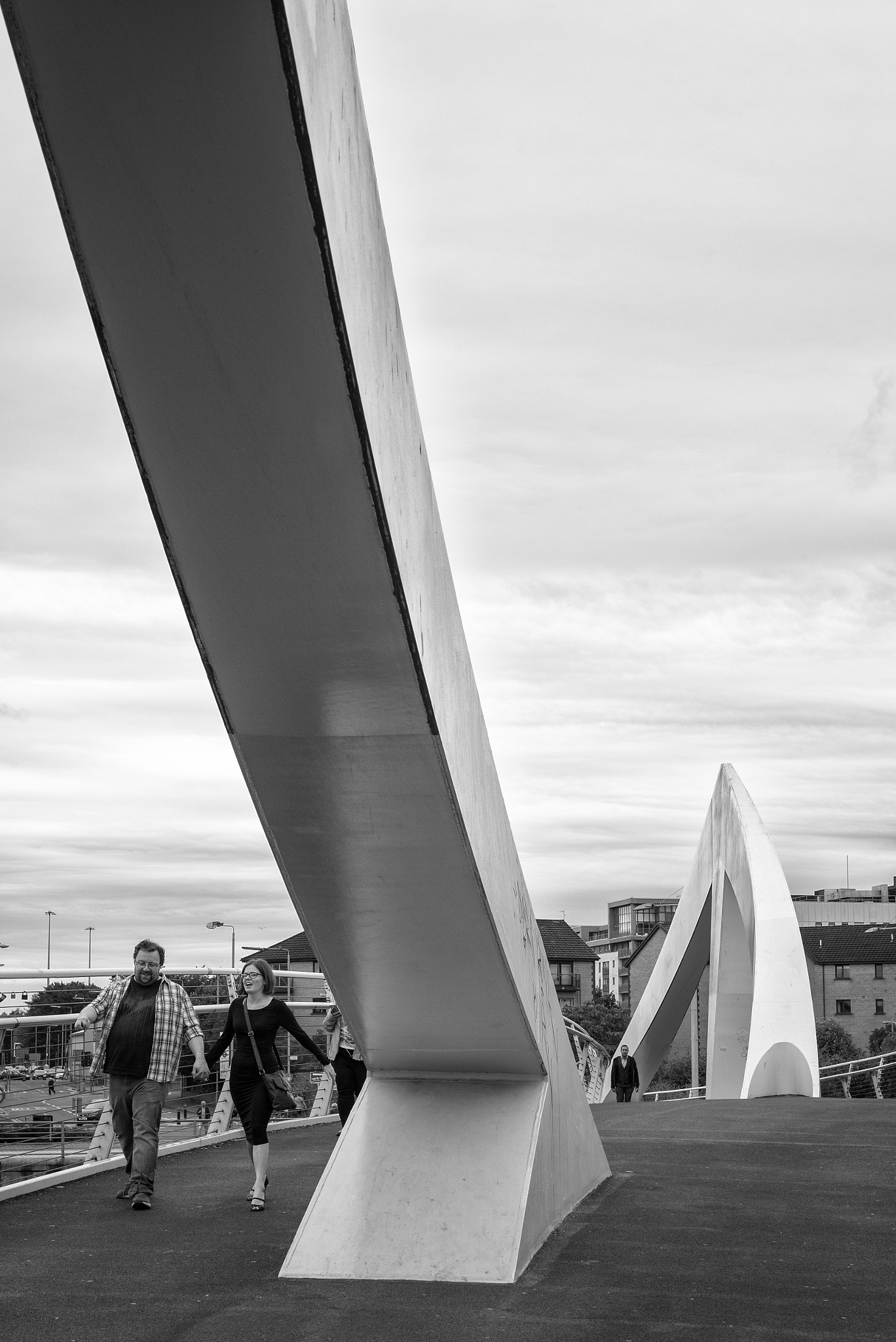 Leica APO-Summicron-M 50mm F2 ASPH sample photo. A bridge encounter photography
