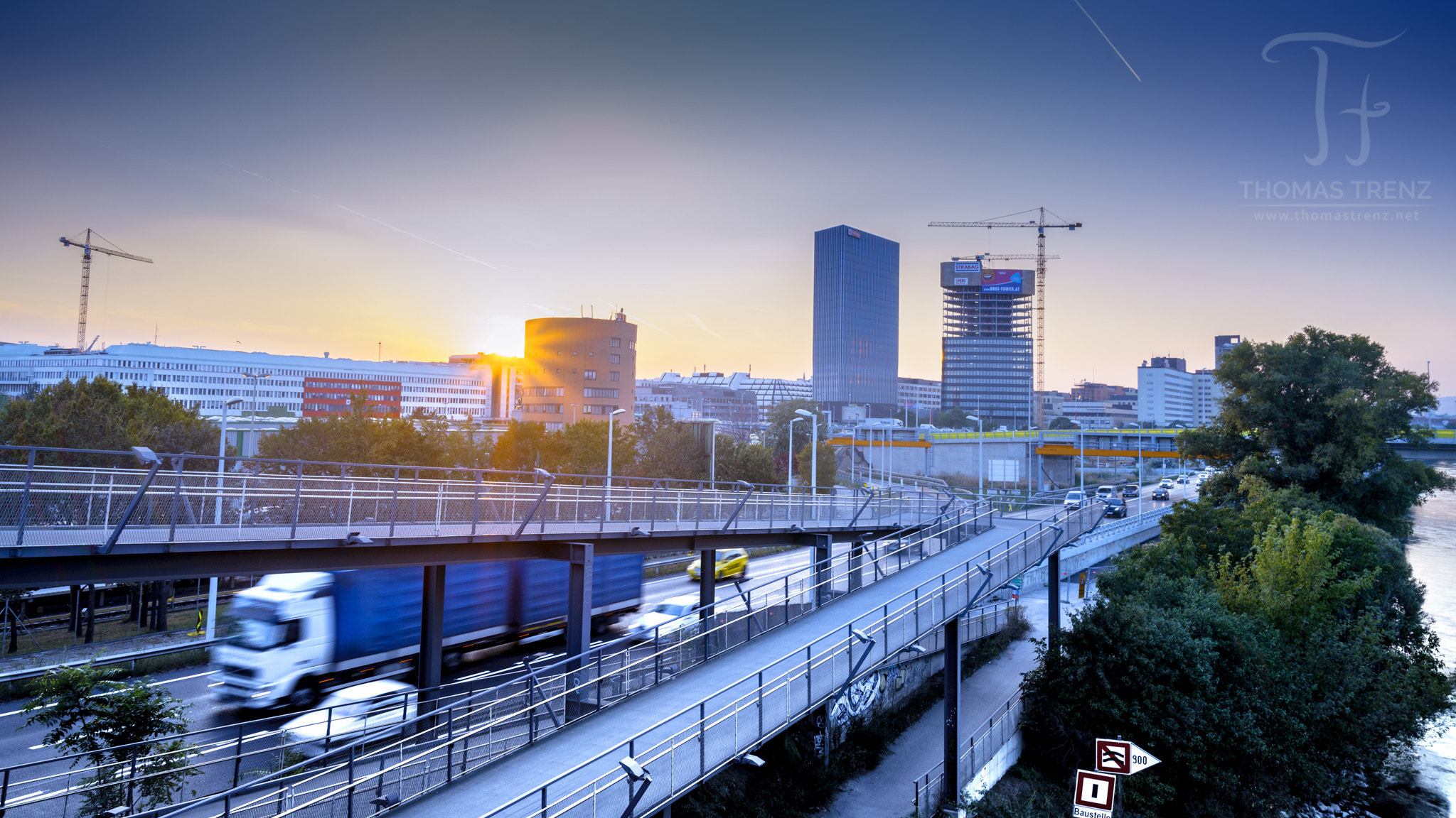 Nikon D600 sample photo. Sunset movement photography