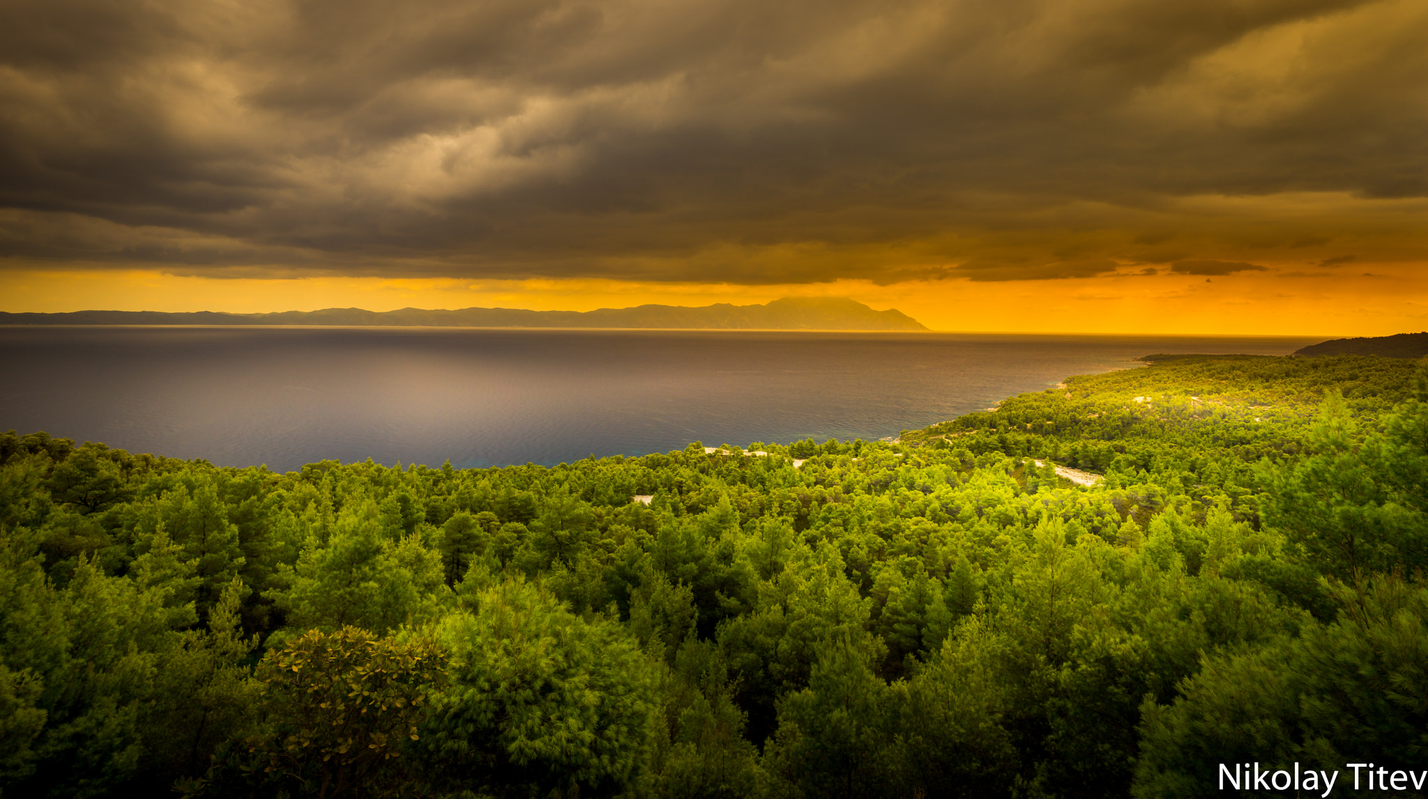 Sony a6000 + ZEISS Touit 12mm F2.8 sample photo. Sunrise photography