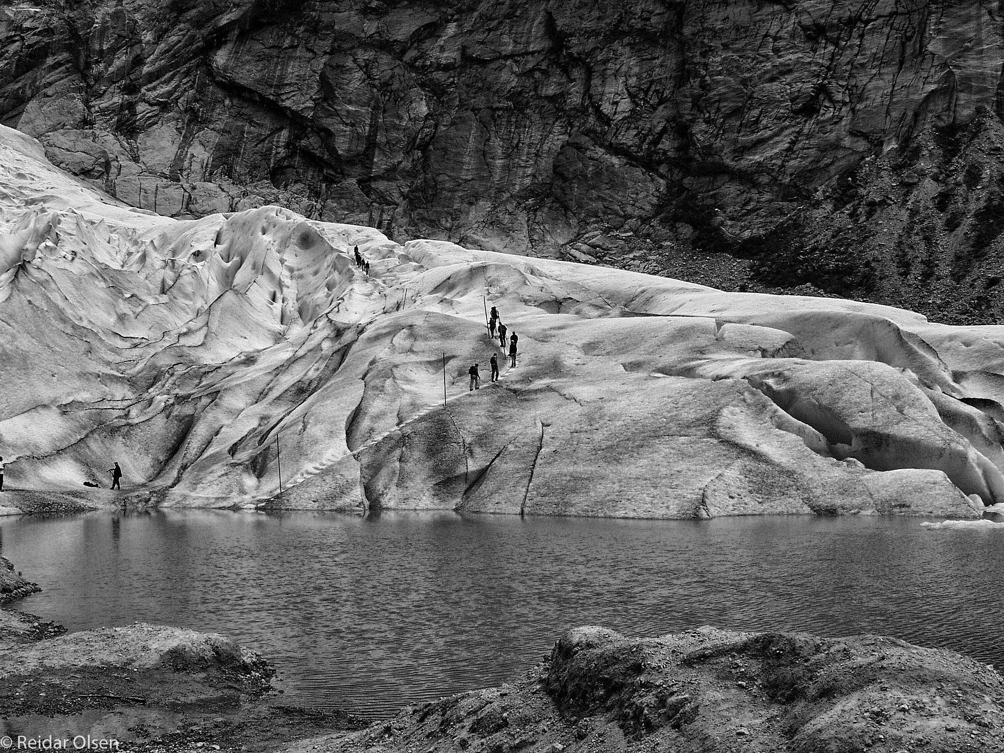 Olympus E-10 sample photo. Walking the glacier... photography