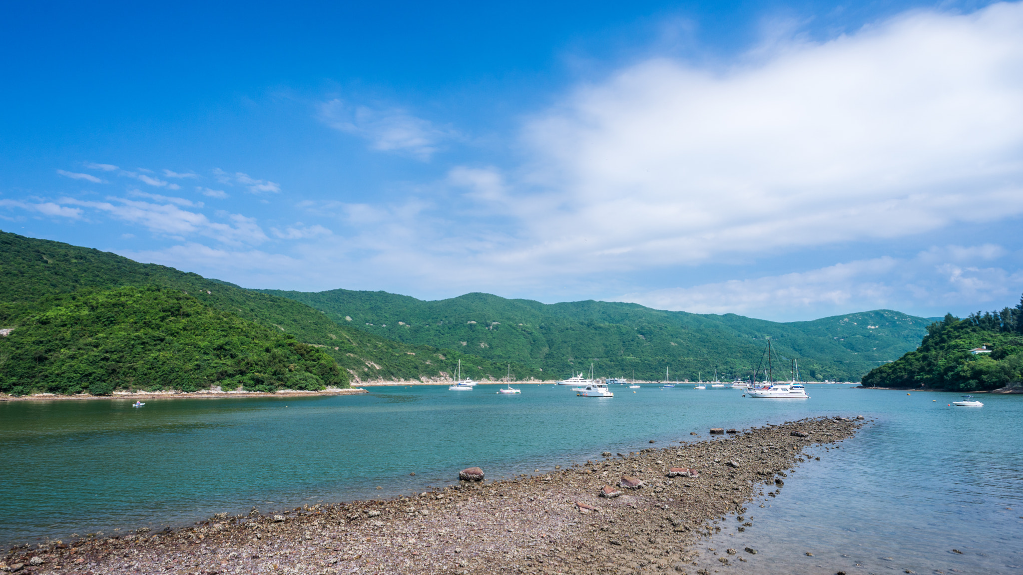 Nikon D610 + Nikon AF Nikkor 20mm F2.8D sample photo. Tai tam bay photography