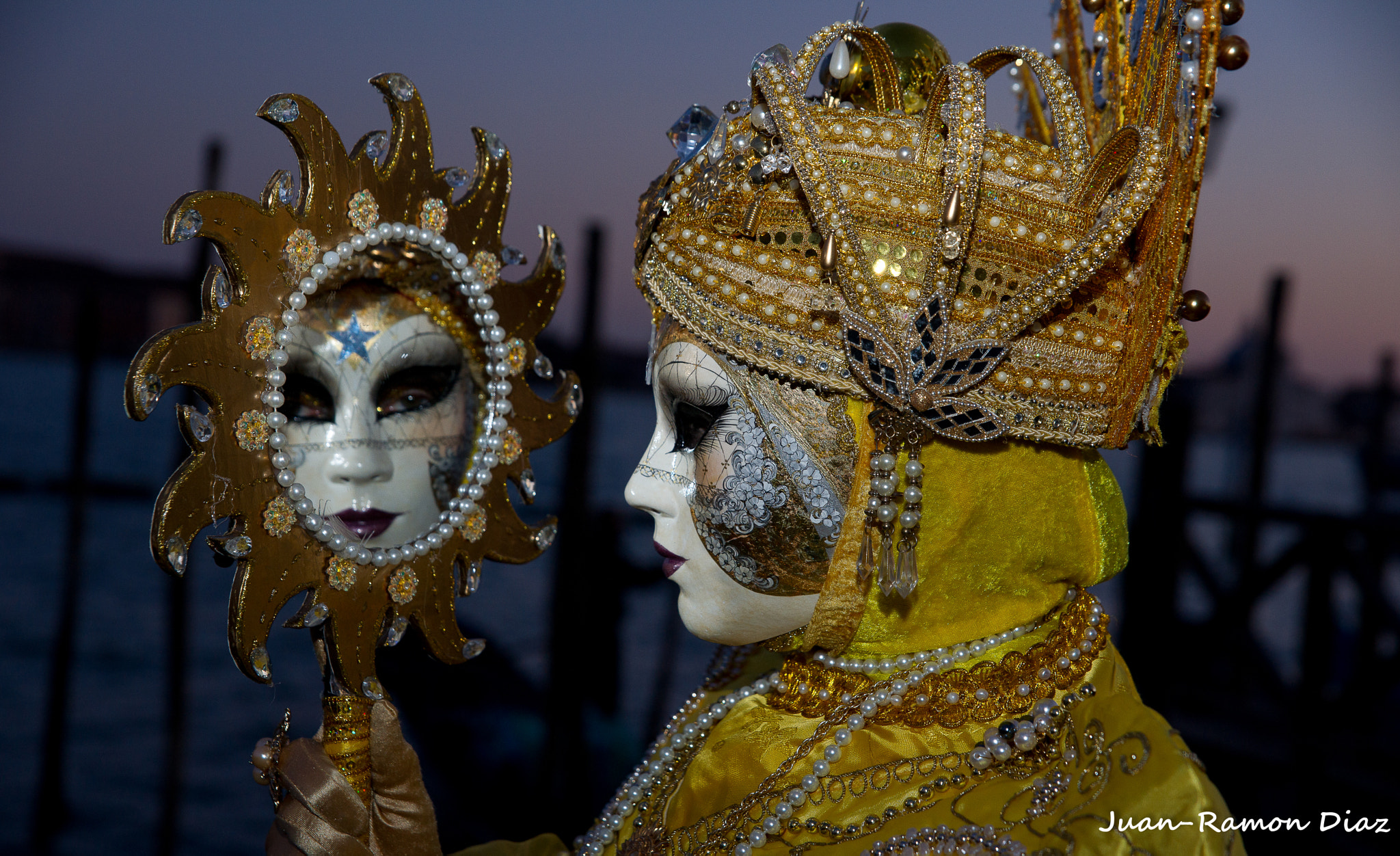 Sony Alpha DSLR-A850 sample photo. Venise carnaval 2012 photography