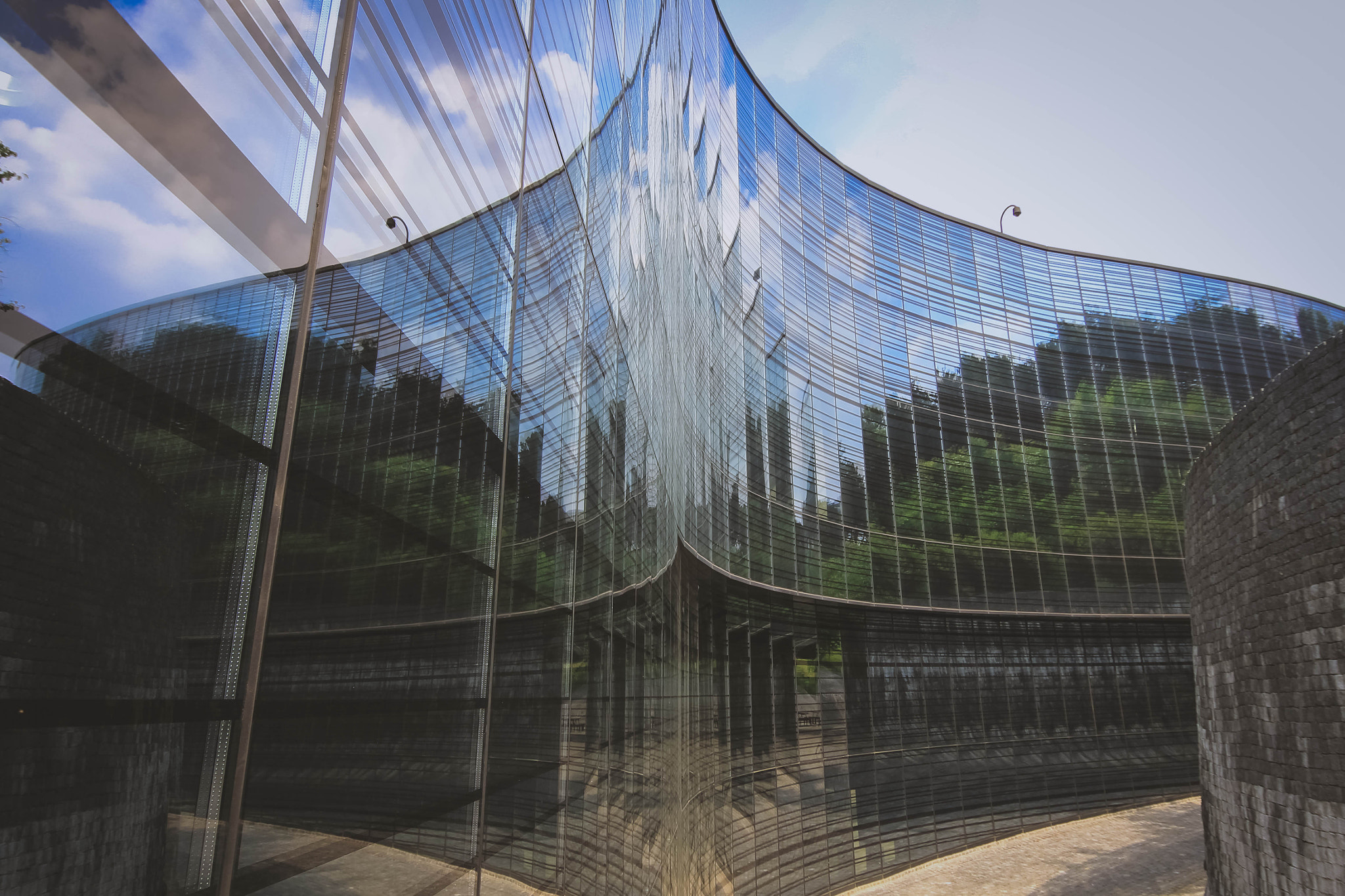 Tokina AT-X 12-28mm F4 Pro DX sample photo. Reflection photography