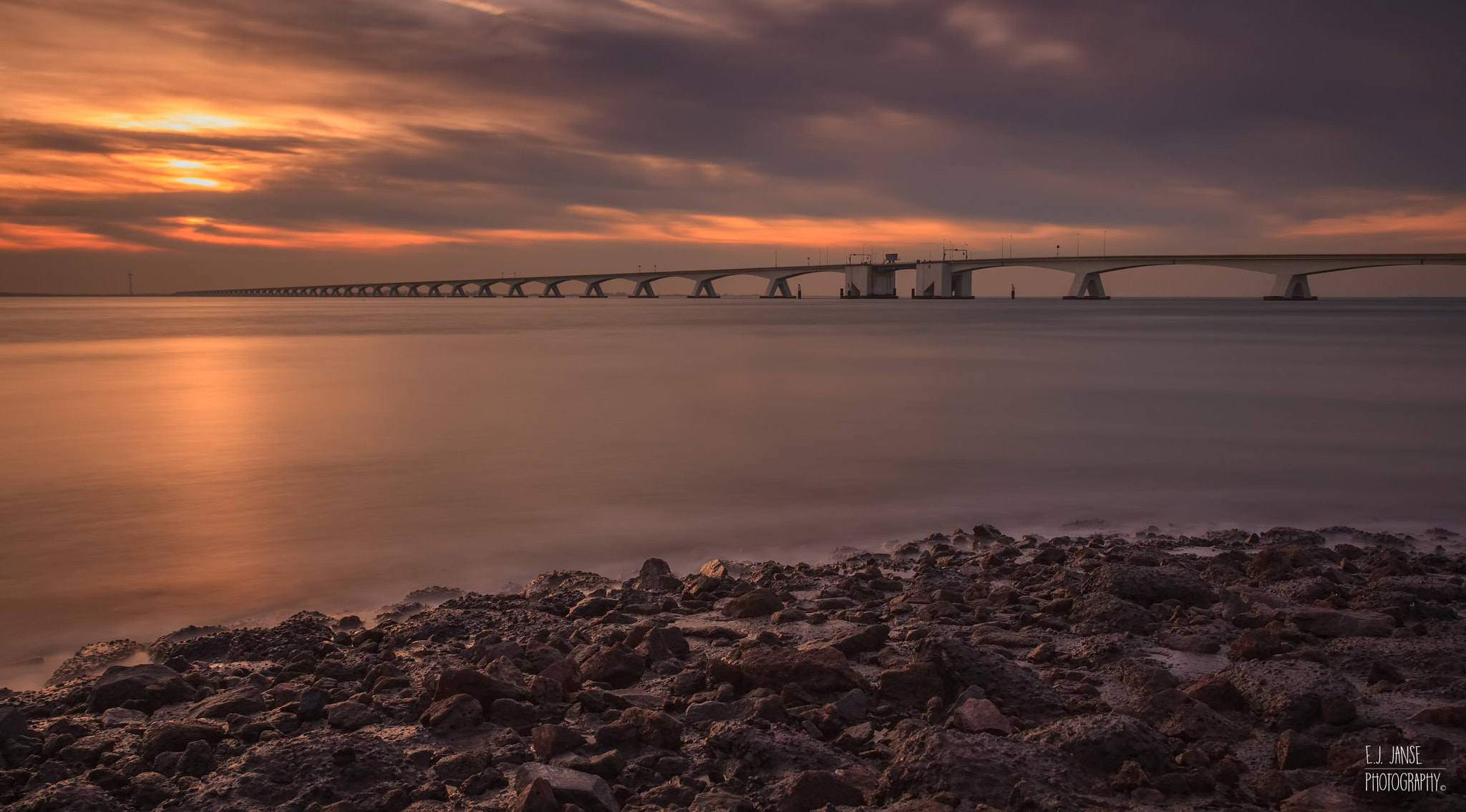 Canon EOS-1D Mark III sample photo. Zeelandbrug @ sunset. photography
