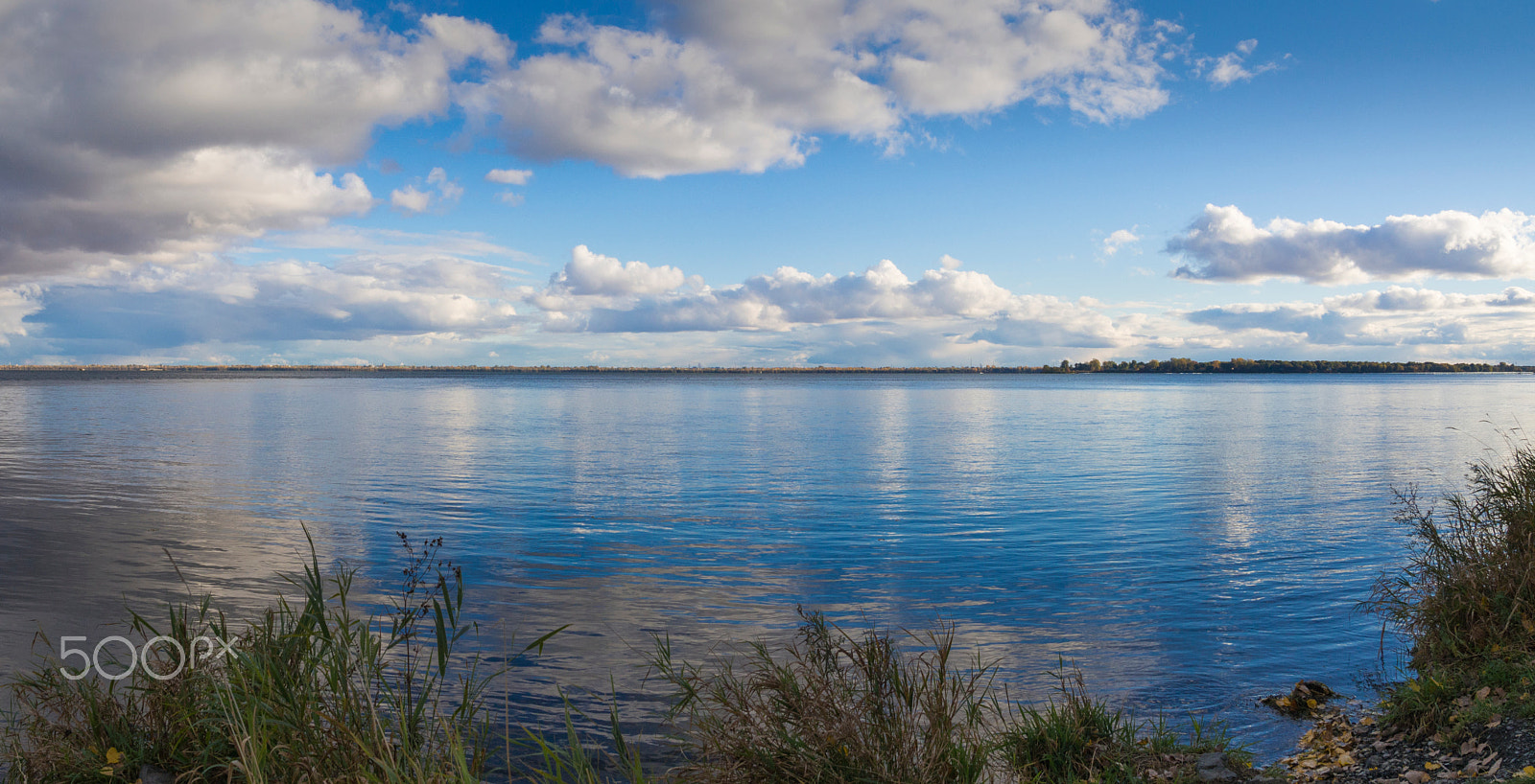 Olympus M.Zuiko Digital 14-42mm F3.5-5.6 II R sample photo. Autumn panorama photography