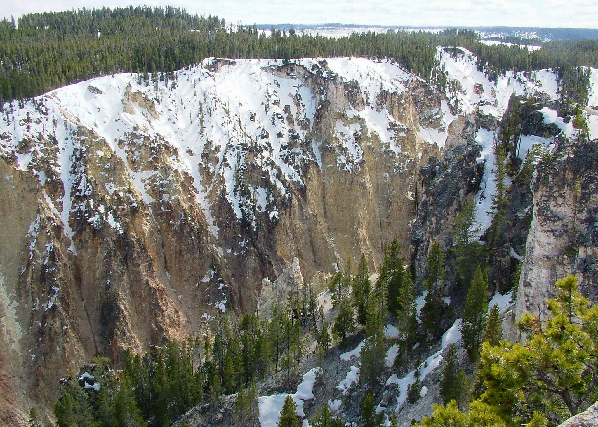 Fujifilm FinePix S20Pro sample photo. Yellowstone usa photography