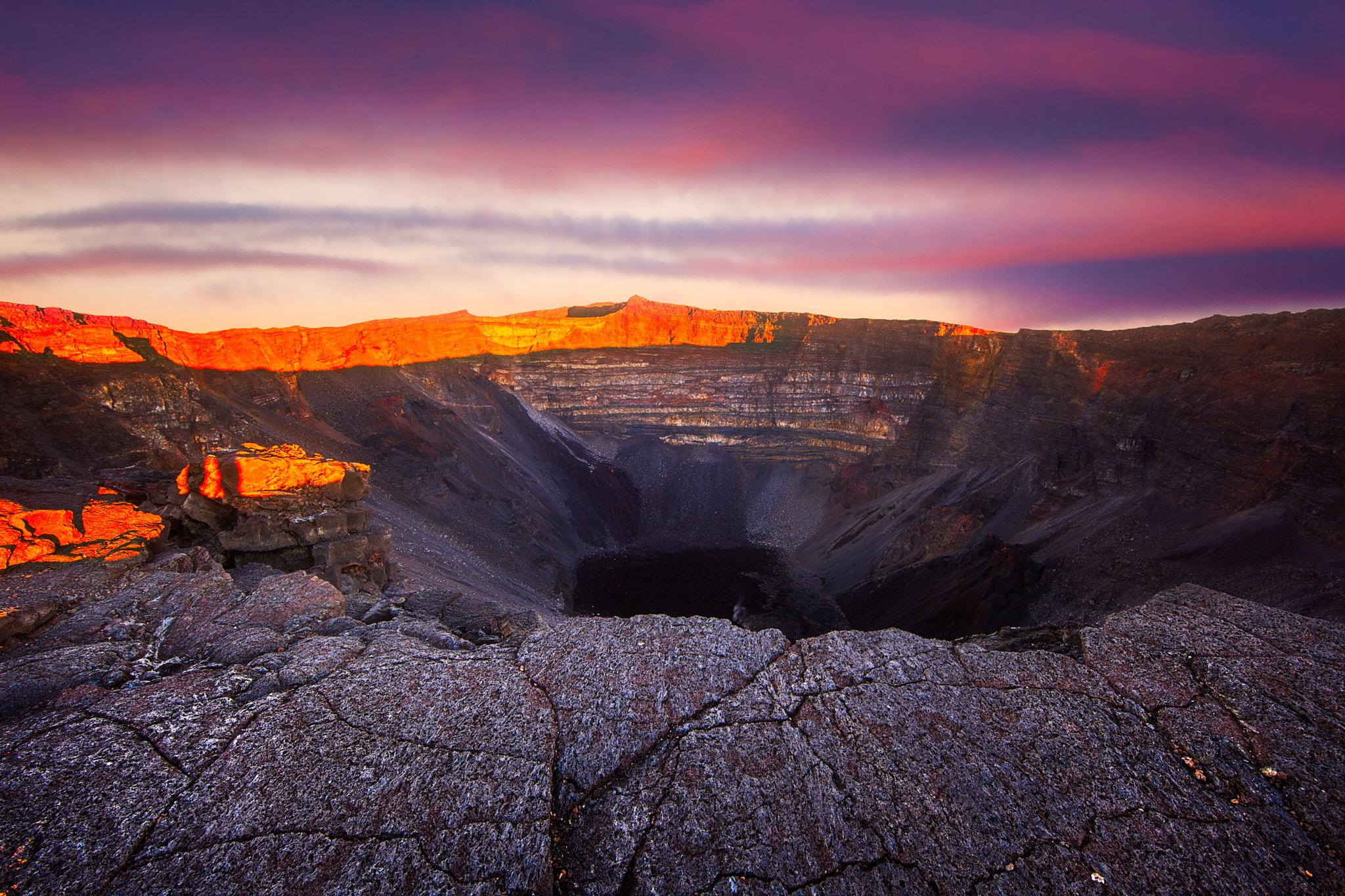 Canon EF 14mm F2.8L II USM sample photo. Dolomieu crater photography