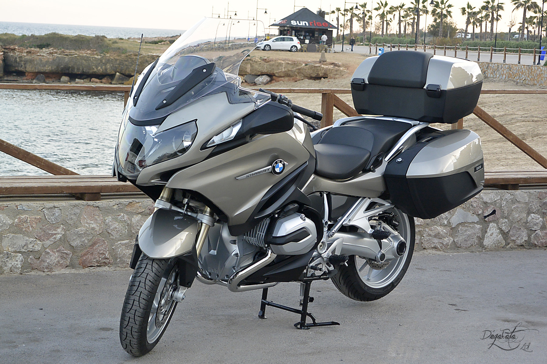 Nikon 1 V2 sample photo. Bmw motorrad r1200rt photography