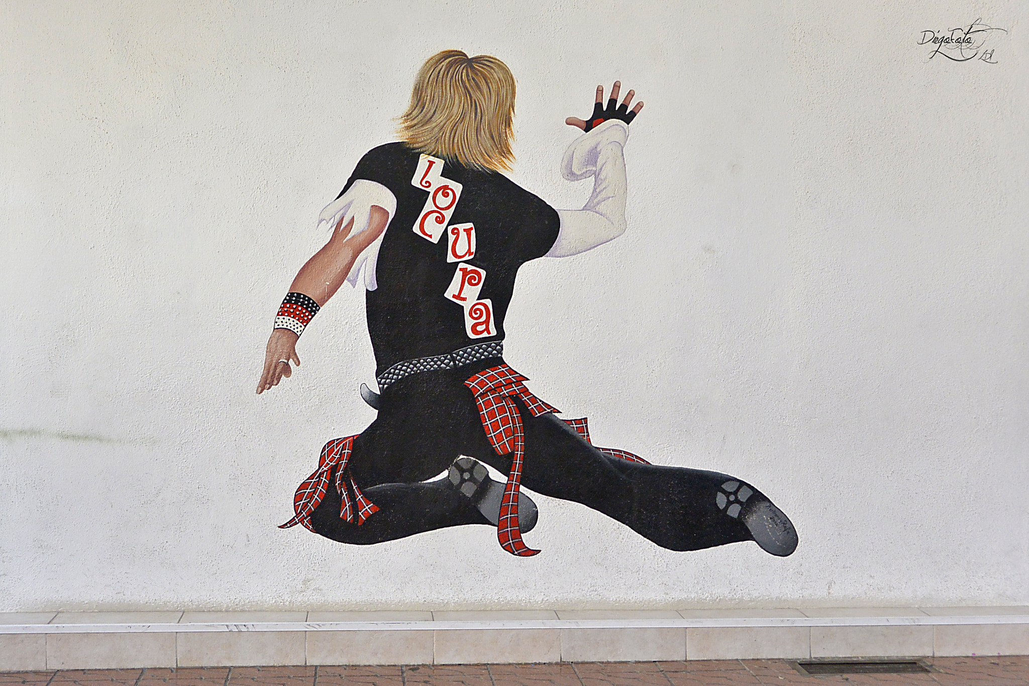 Nikon 1 Nikkor VR 10-30mm F3.5-5.6 sample photo. Grafiti, en vinaroz photography
