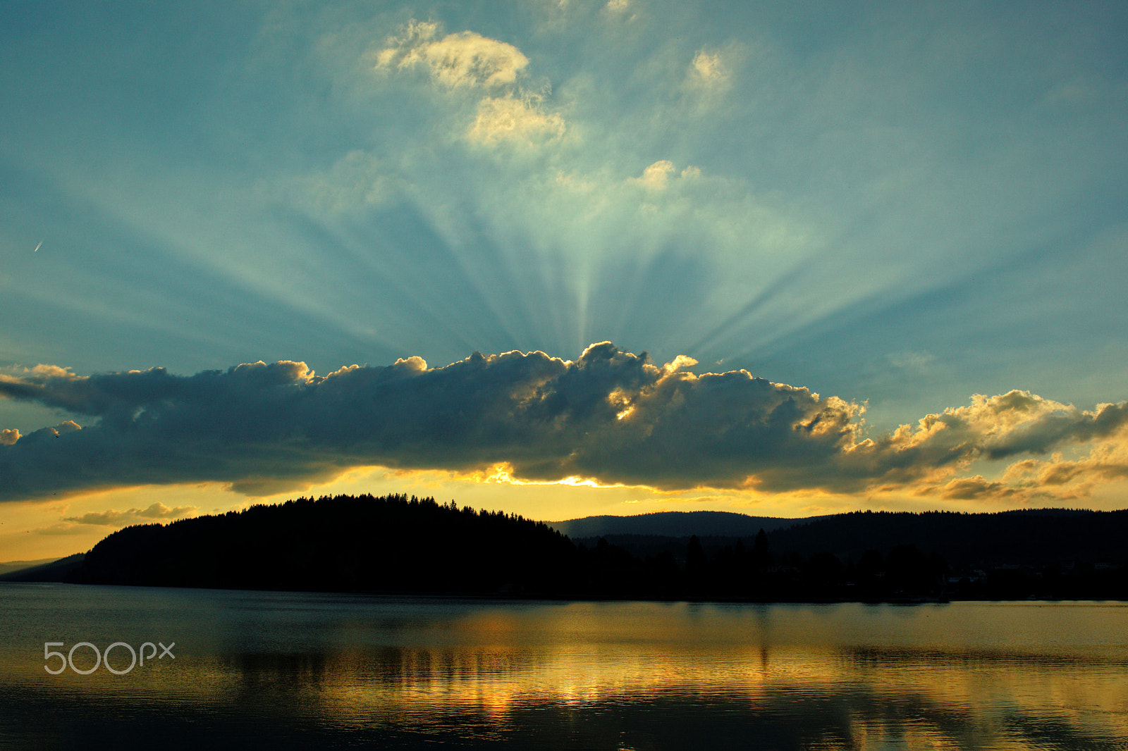 Sony a99 II + Sony 35mm F1.4 G sample photo. Lac de joux photography