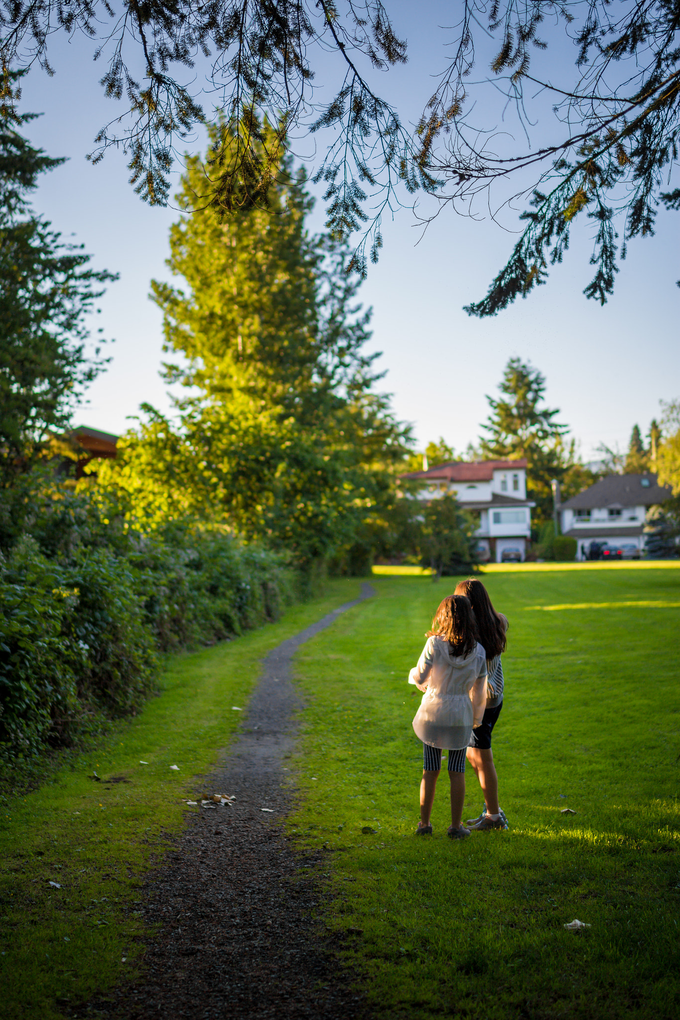 Canon EOS 6D + Tamron SP 45mm F1.8 Di VC USD sample photo. Late afternoon photography