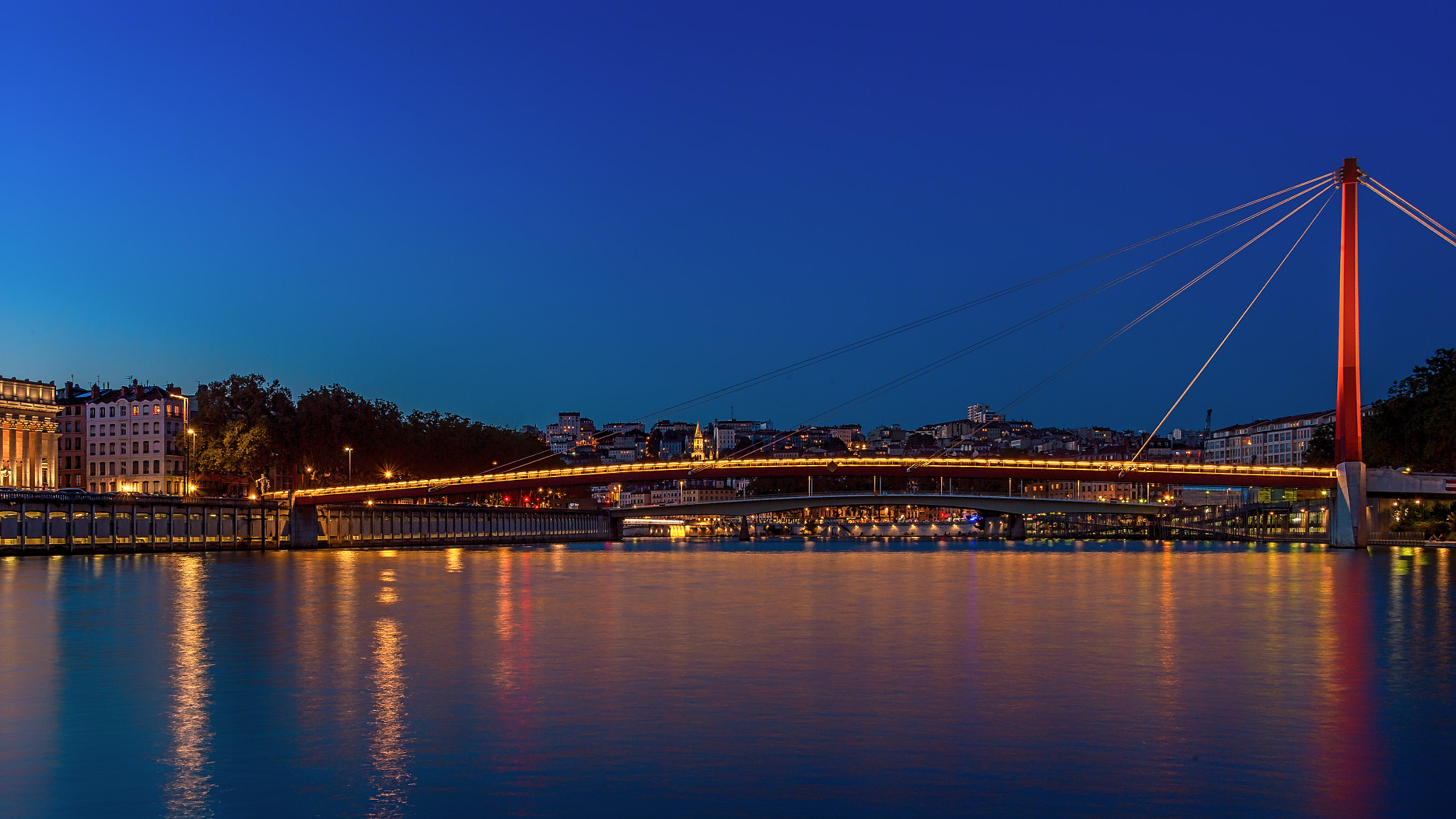 Nikon D4S sample photo. Lyon evening photography