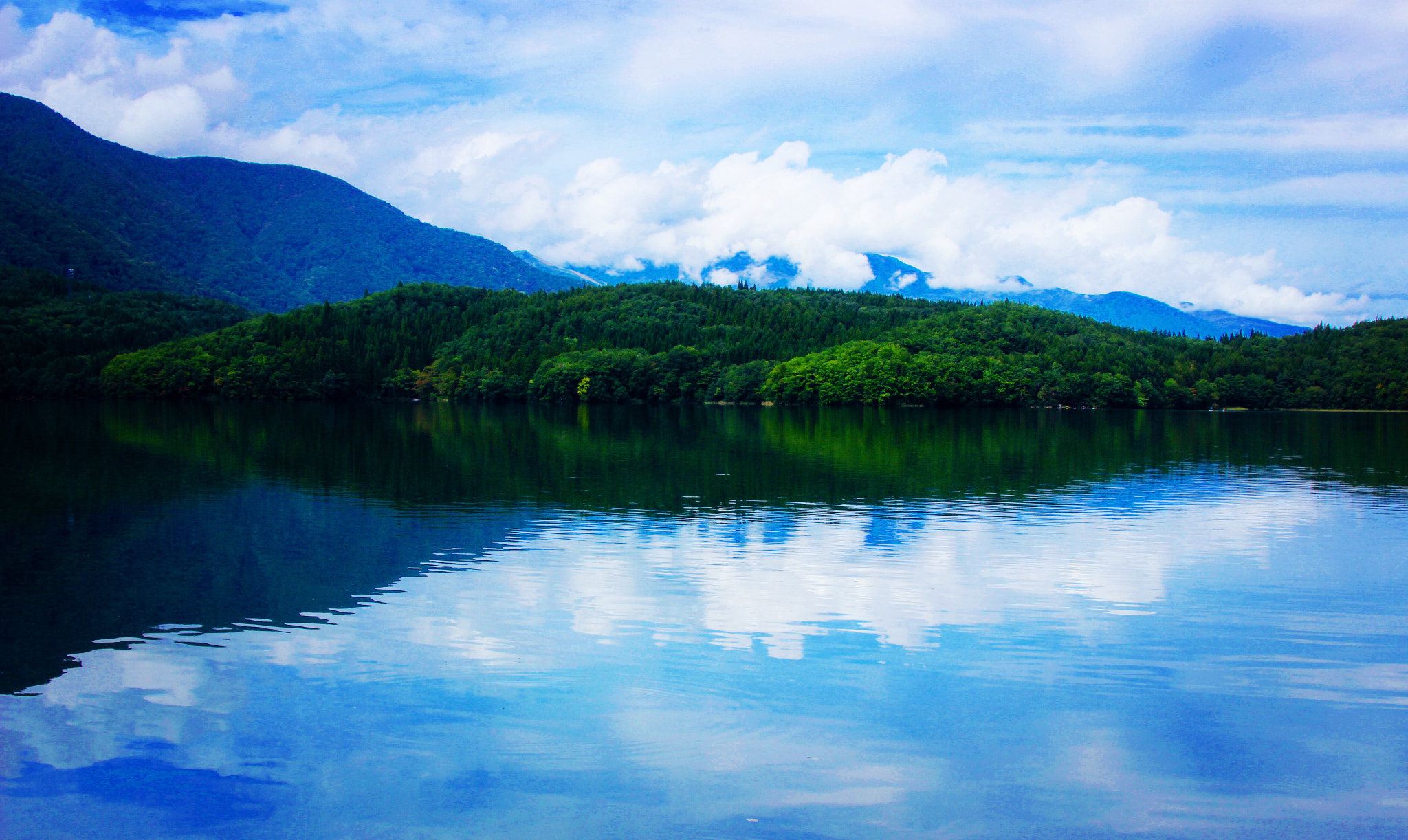 Canon EOS 600D (Rebel EOS T3i / EOS Kiss X5) sample photo. Lake aoki photography