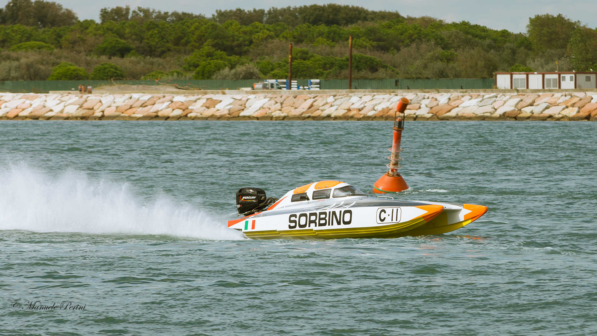Sigma 70-200mm F2.8 EX DG OS HSM sample photo. World offshore championship class 3000 offshore photography