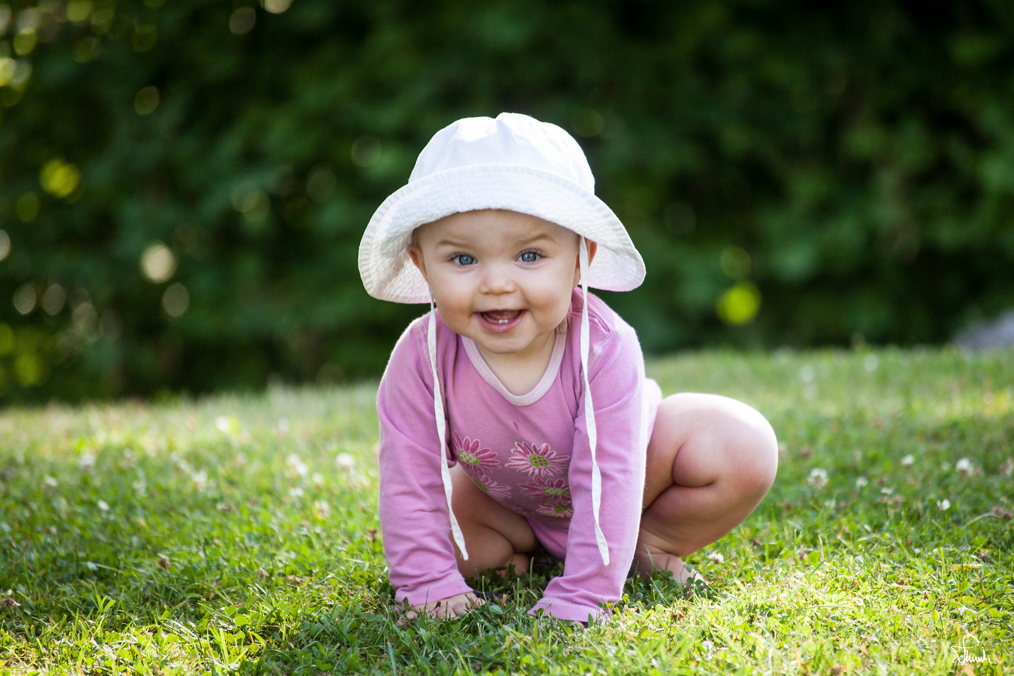 Sigma 50-200mm F4-5.6 DC OS HSM sample photo. Pure childhood photography