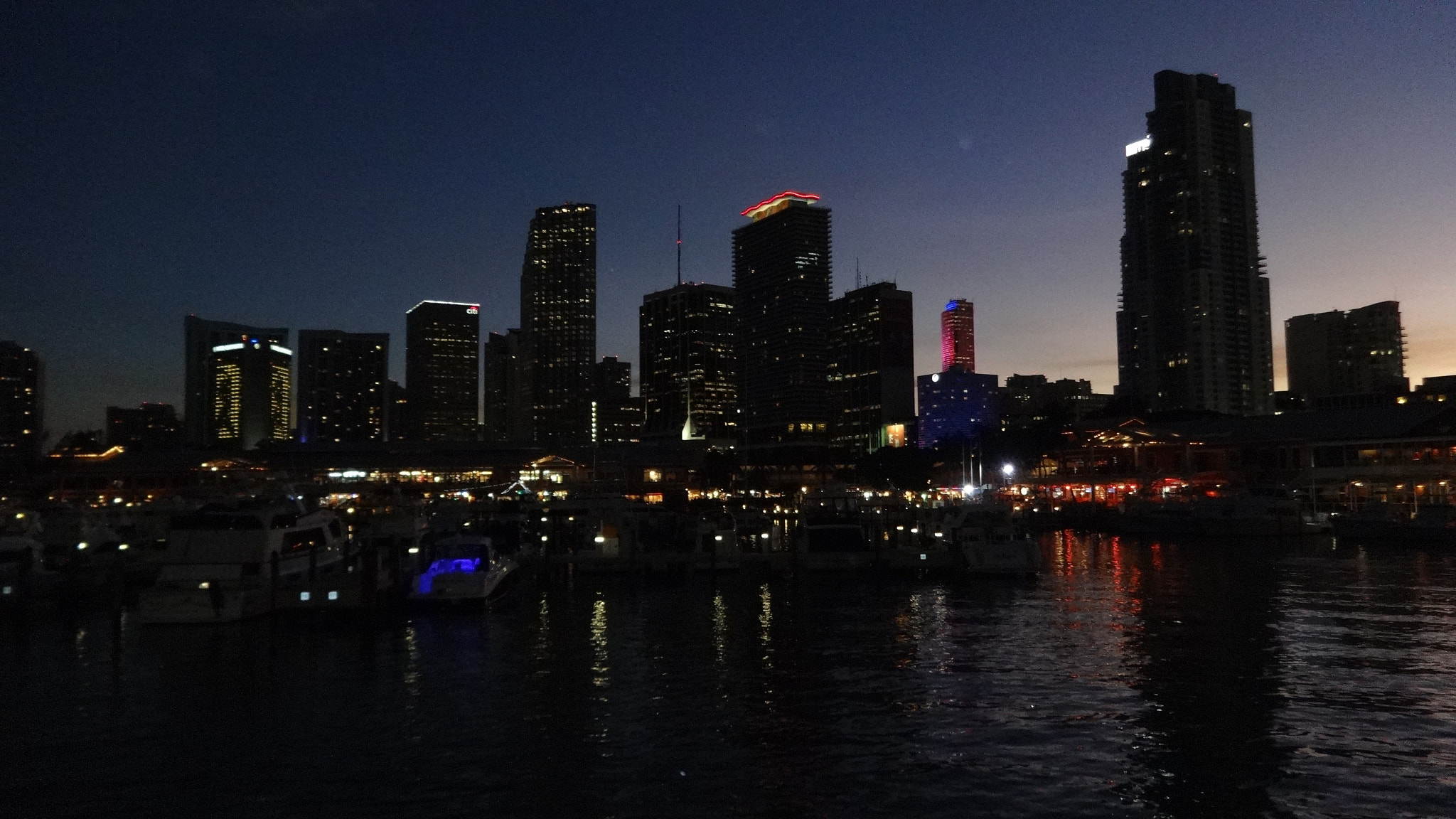 Sony Cyber-shot DSC-WX80 sample photo. Miami photography