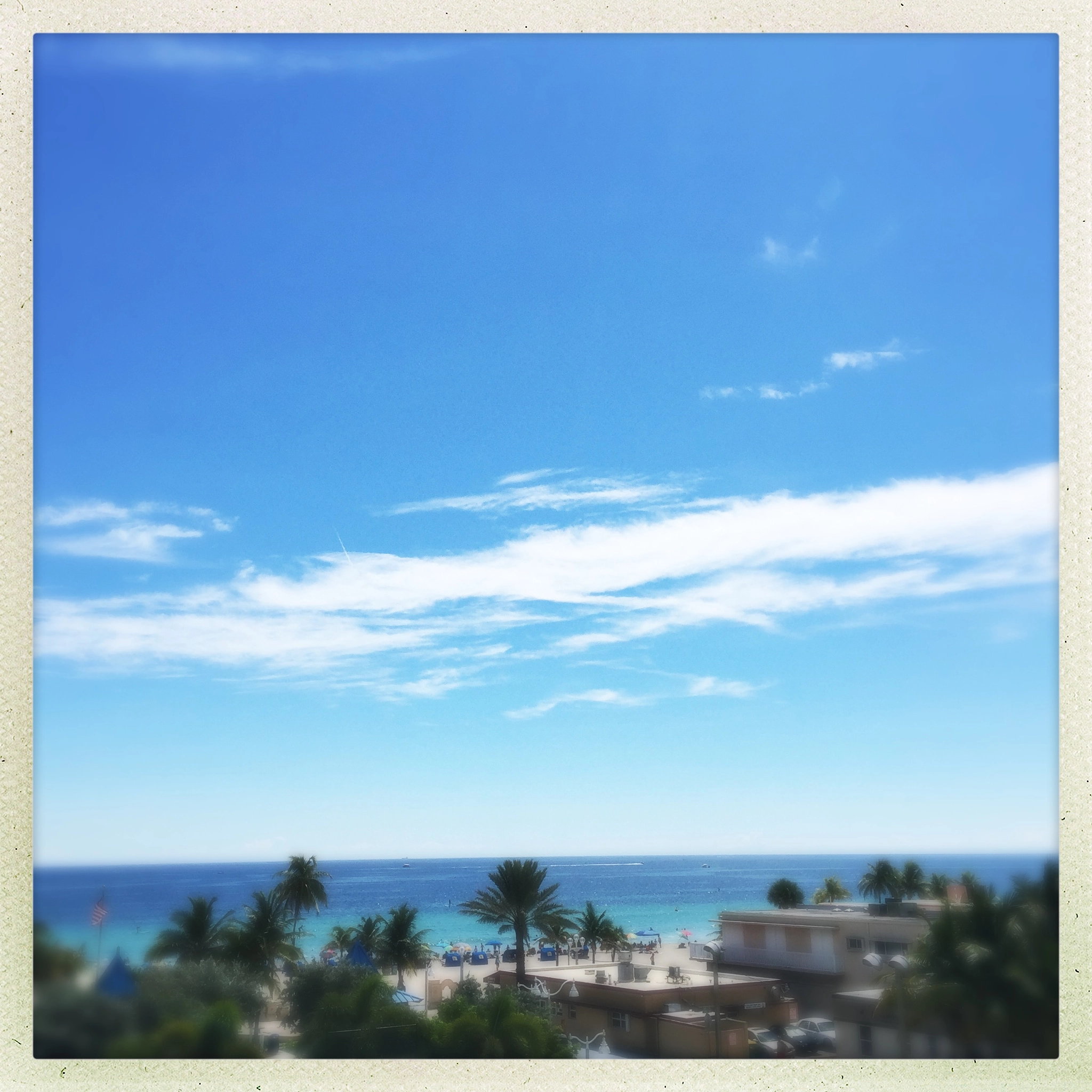 Hipstamatic 321 sample photo. Miami beach photography