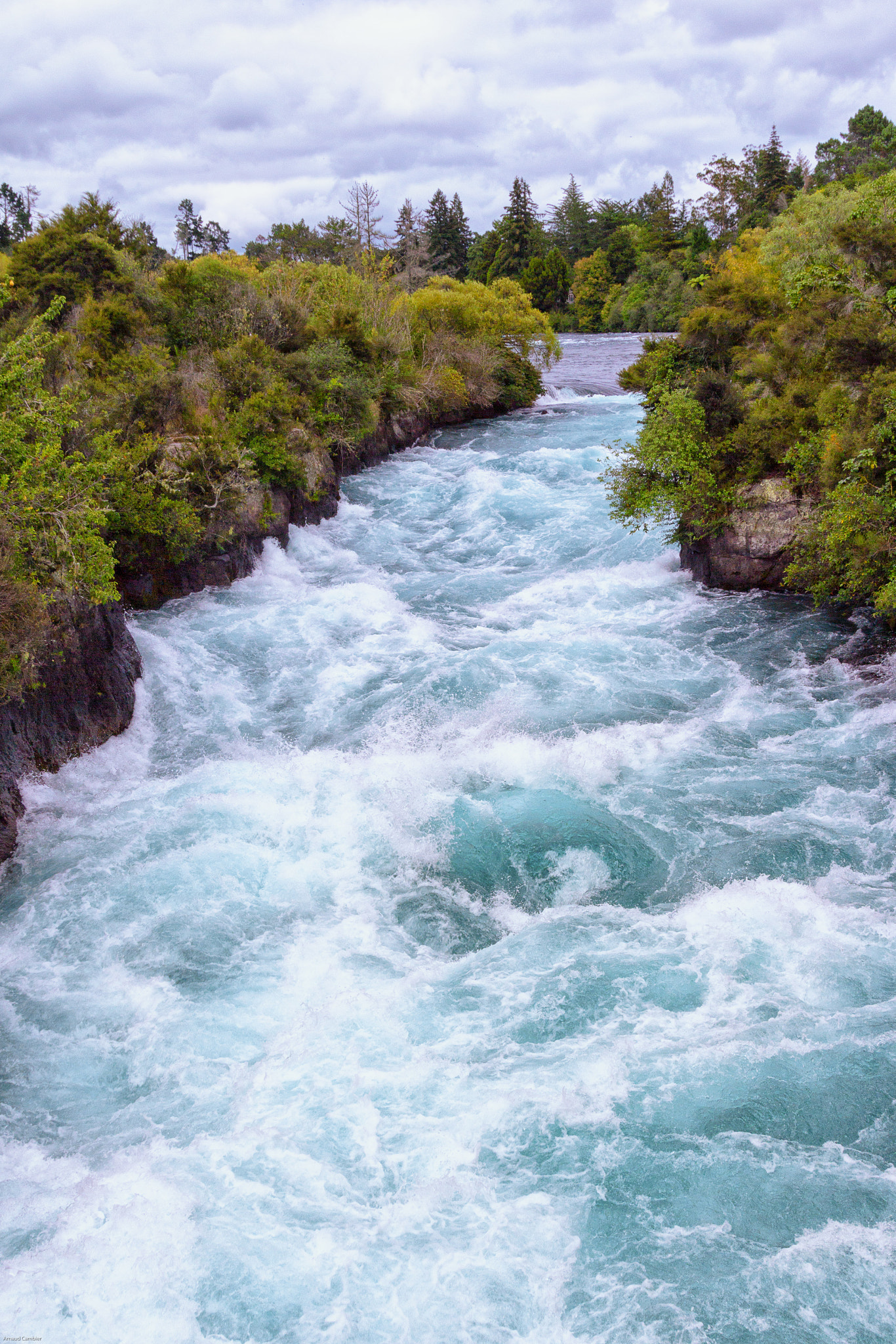 Canon EOS 600D (Rebel EOS T3i / EOS Kiss X5) + Sigma 24-105mm f/4 DG OS HSM | A sample photo. Huka falls photography