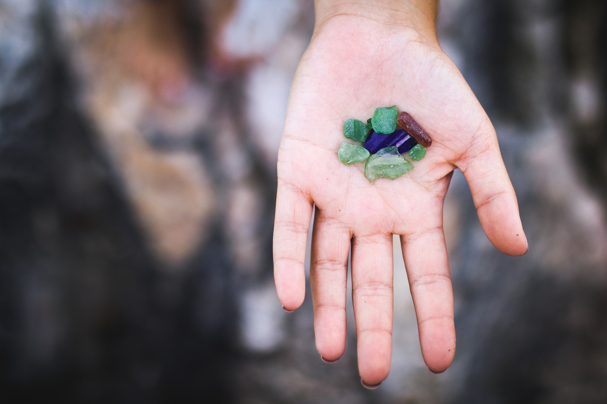 Canon EOS 80D + Sigma 35mm F1.4 DG HSM Art sample photo. Sea glass photography
