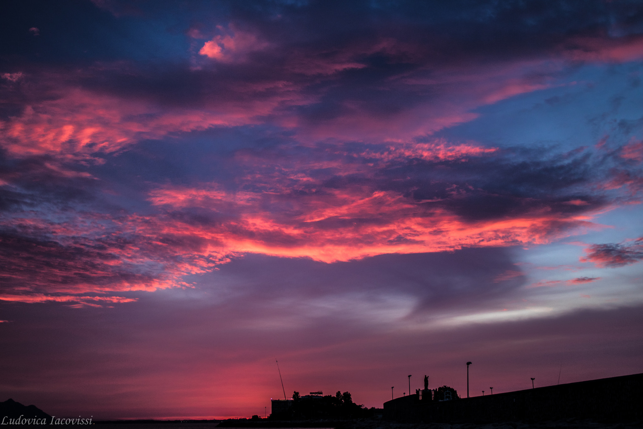 Canon EF-S 18-55mm F3.5-5.6 II sample photo. Pink and blue photography