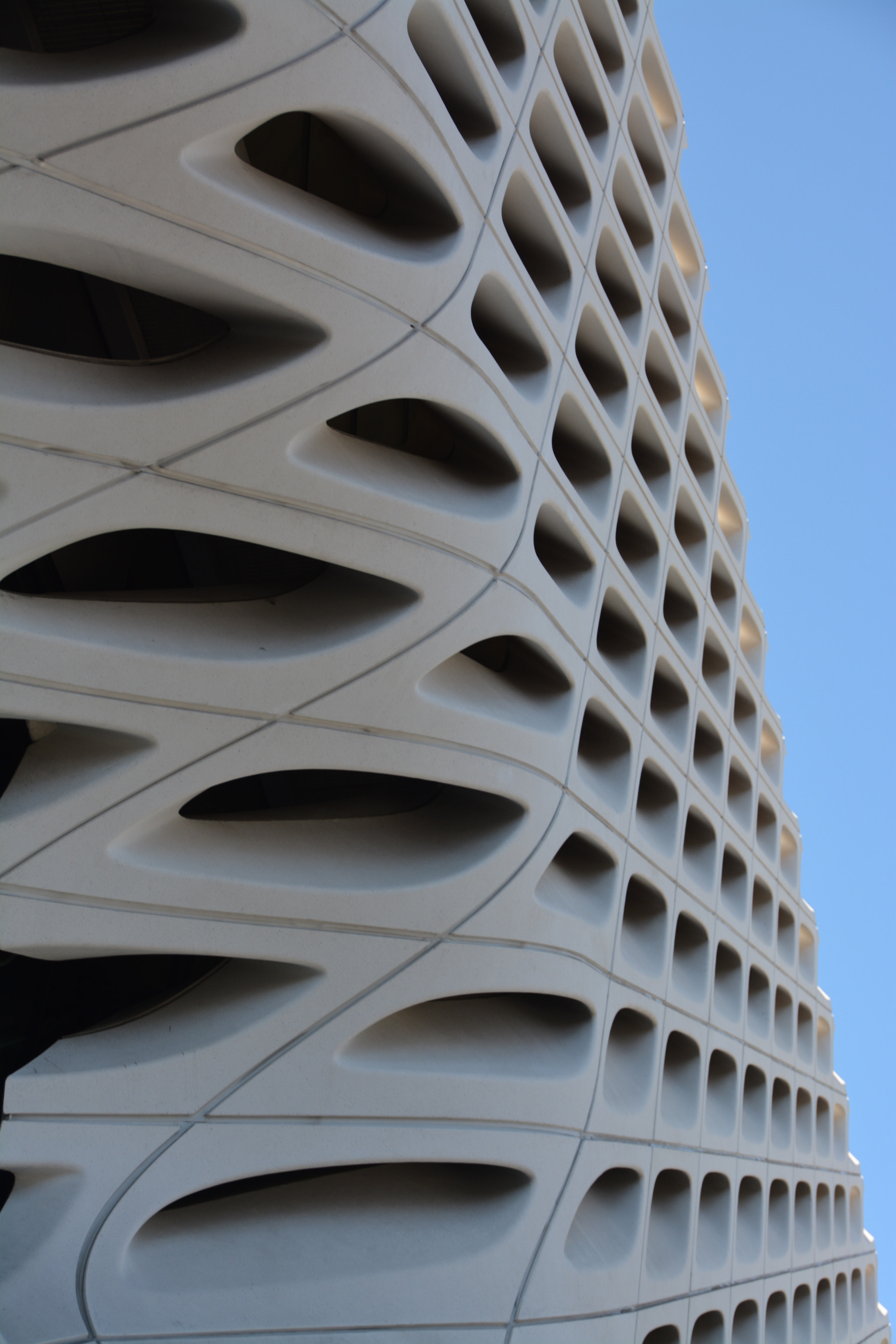 Sigma 18-250mm F3.5-6.3 DC OS HSM sample photo. The broad, la photography