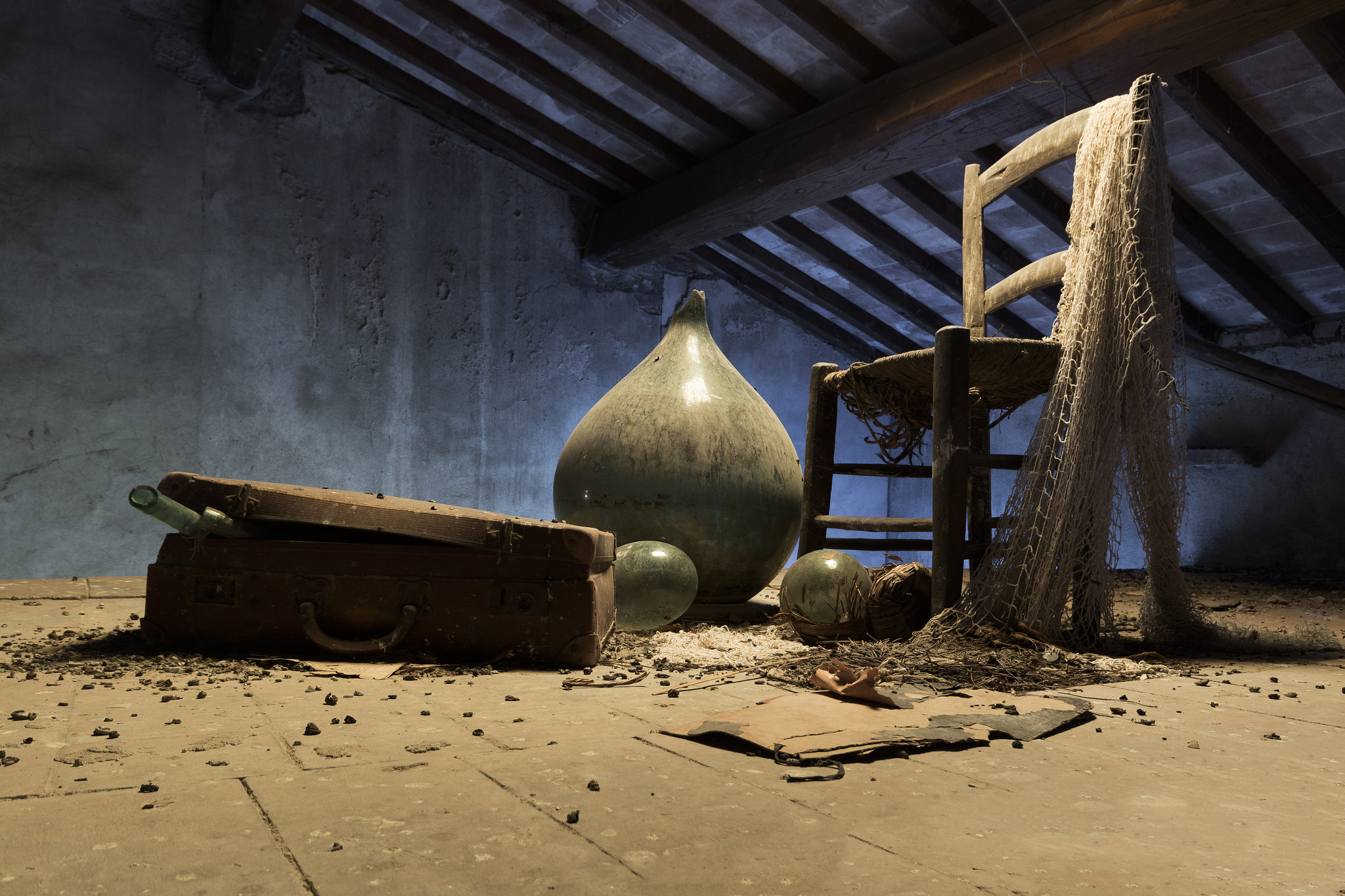 Sigma 10-20mm F4-5.6 EX DC HSM sample photo. Blue attic photography