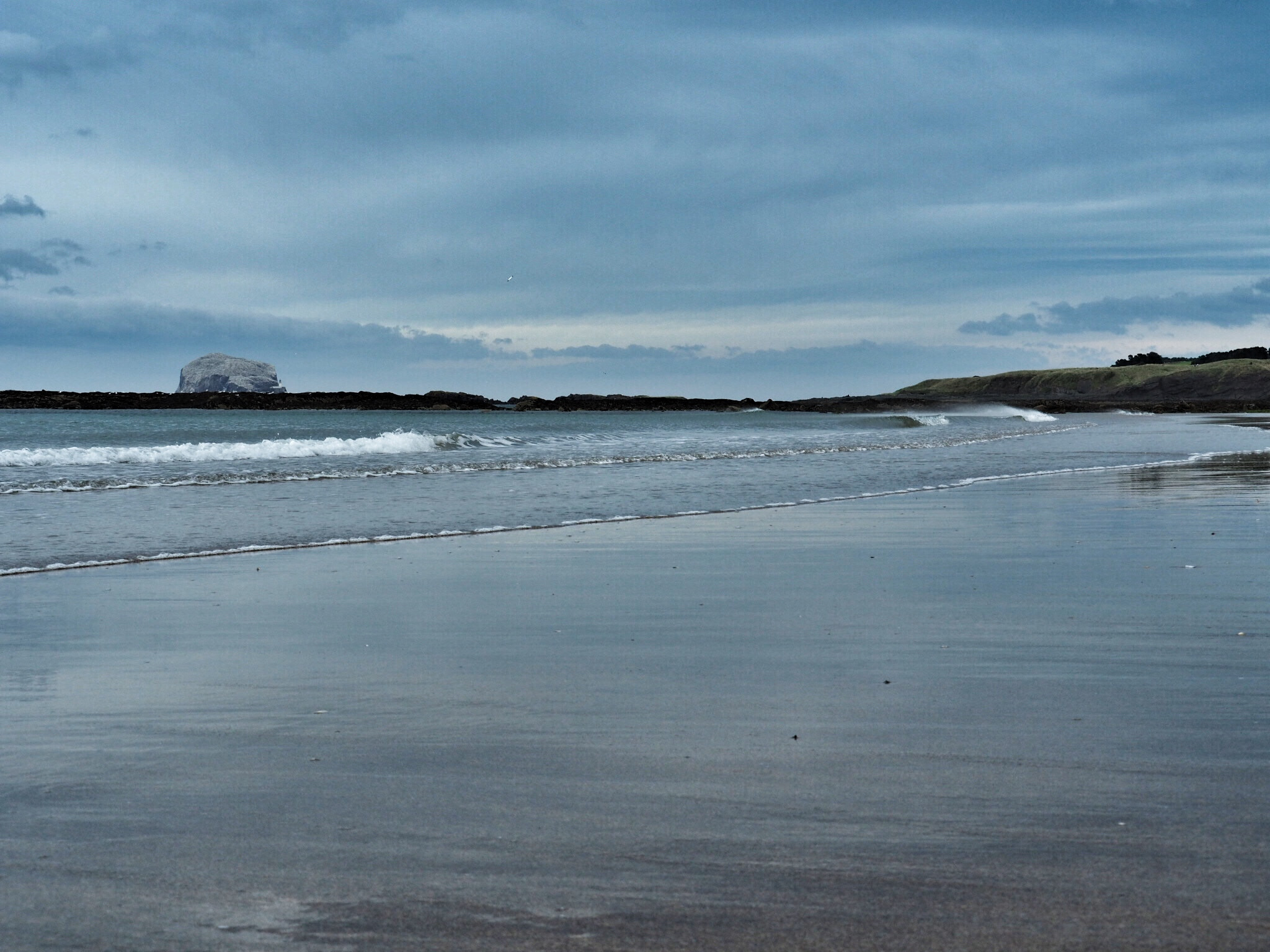 Olympus M.Zuiko Digital ED 14-150mm F4-5.6 sample photo. North berwick beach photography