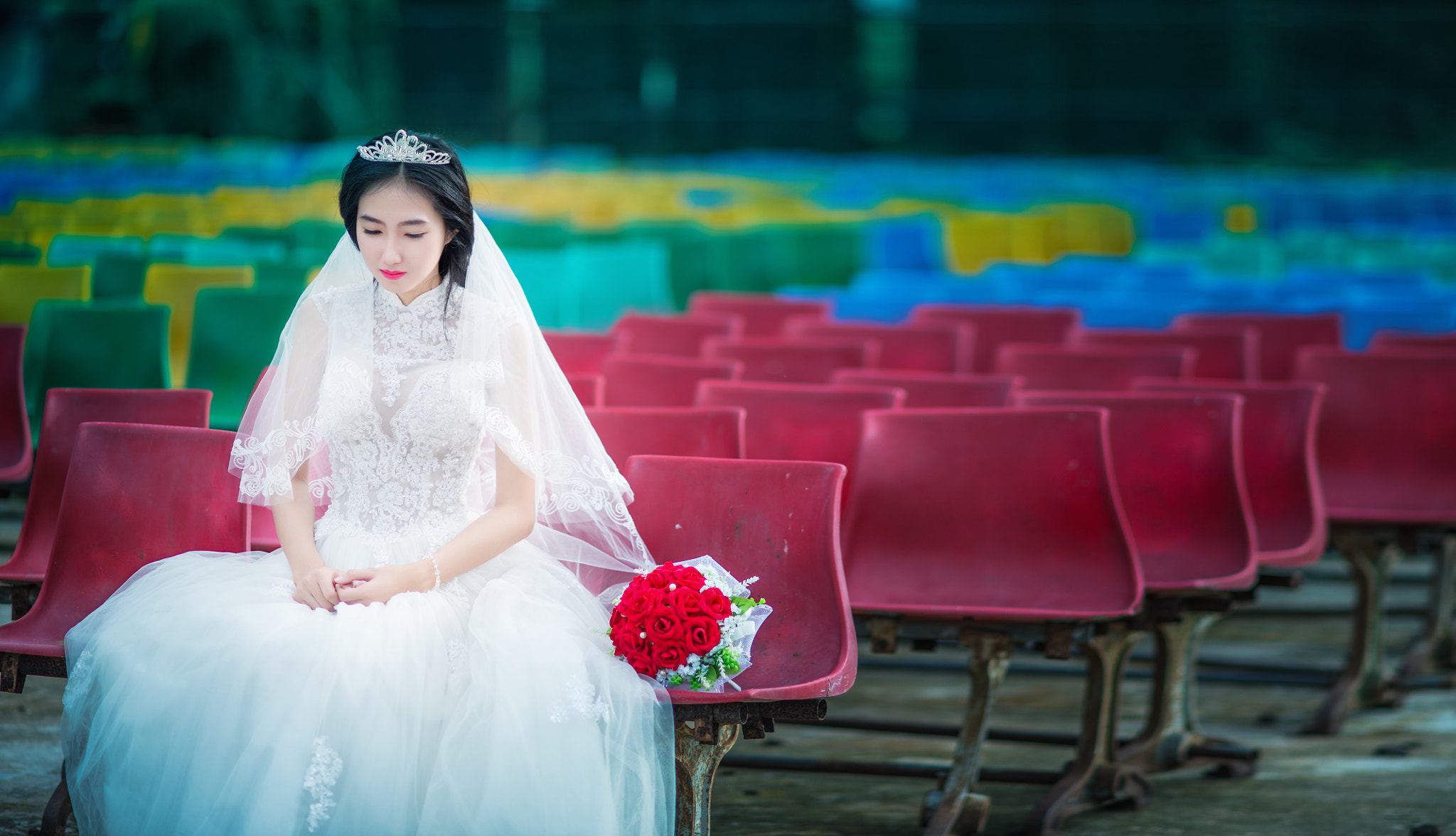 Nikon D800 + AF DC-Nikkor 135mm f/2D sample photo. Bridal alone photography