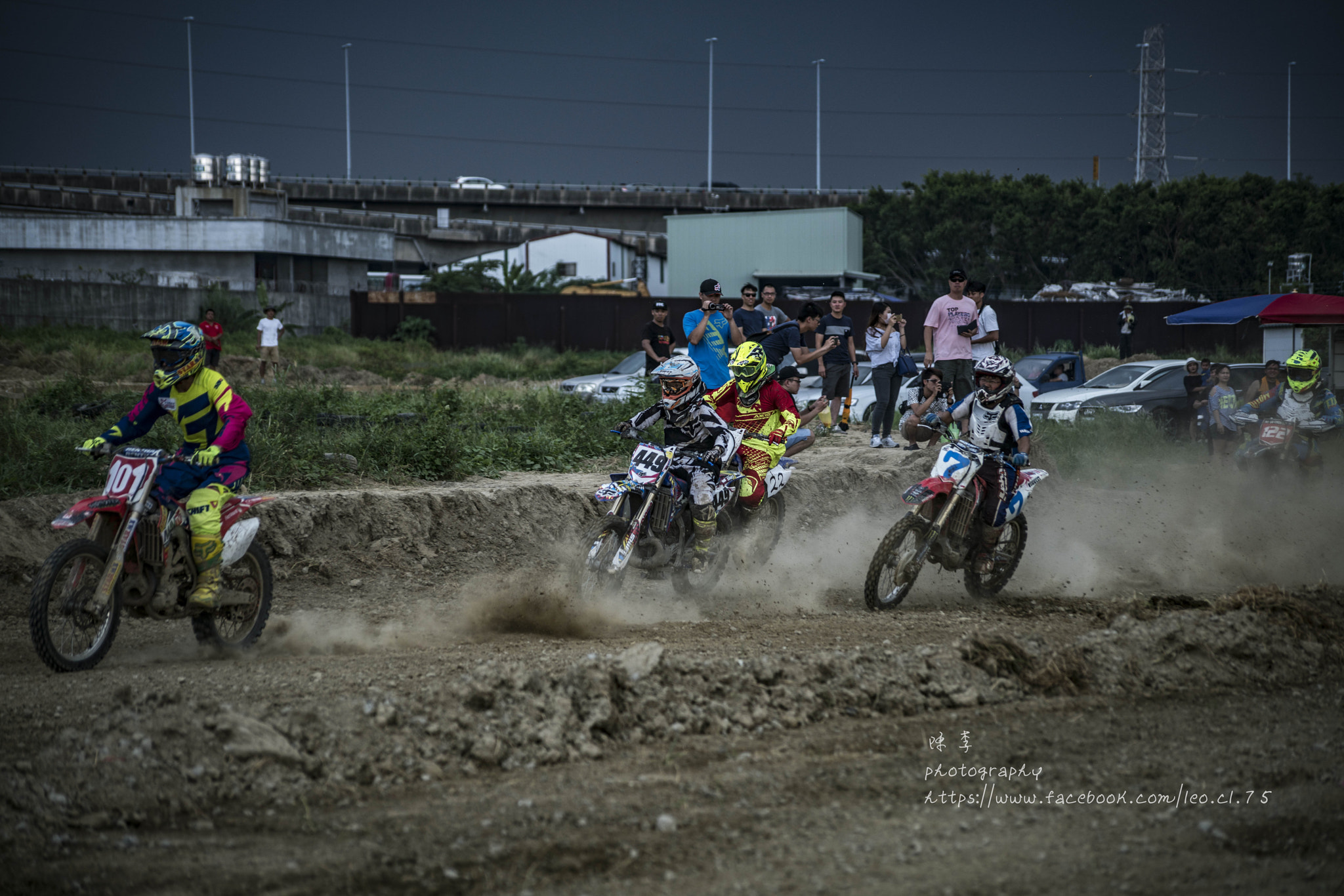 Sigma 50-200mm F4-5.6 DC OS HSM sample photo. Racing photography