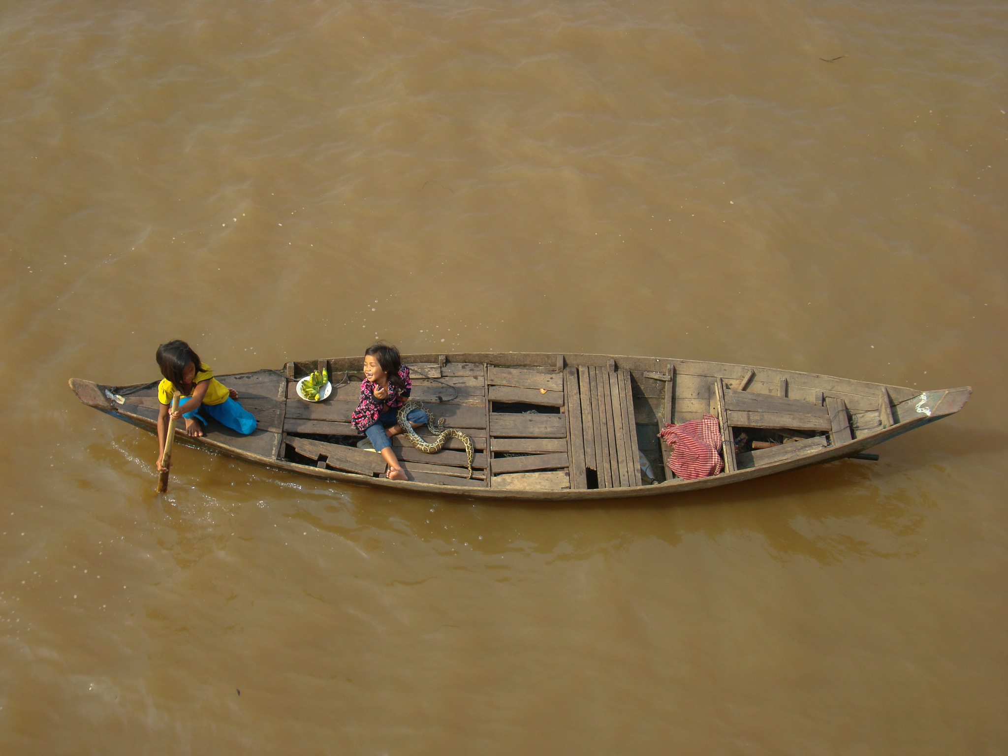 Sony DSC-W200 sample photo. Tonele sap photography