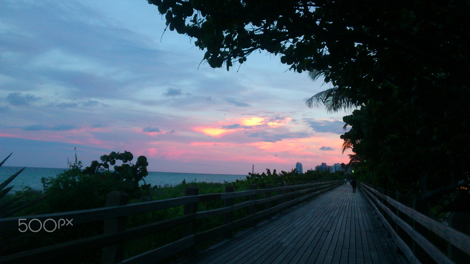 Sony Ericsson Xperia arc S sample photo. Sunset in miami beach,fl photography