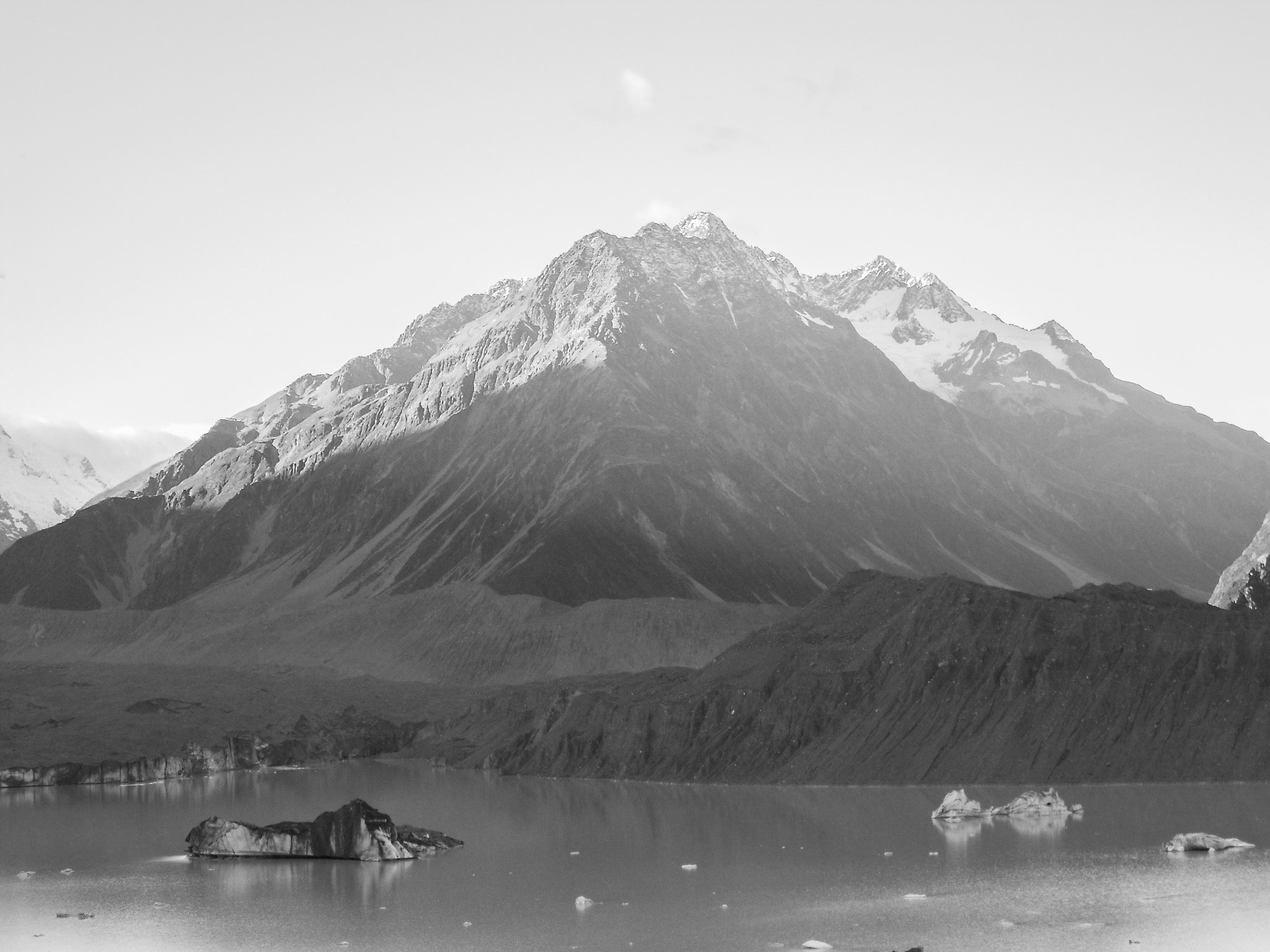 Nikon COOLPIX S2600 sample photo. Hooker lake photography