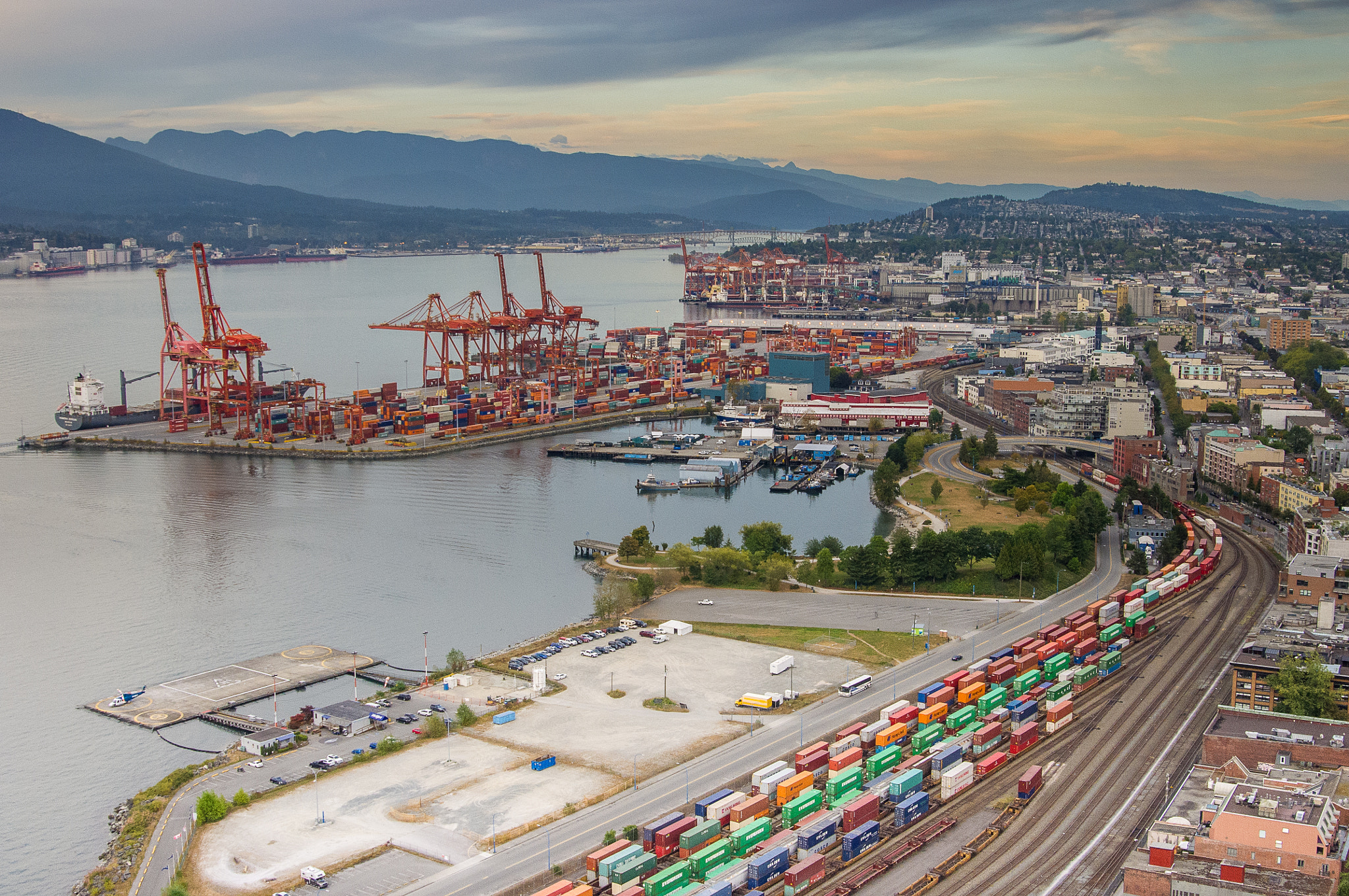 Pentax K-x sample photo. Port of vancouver photography