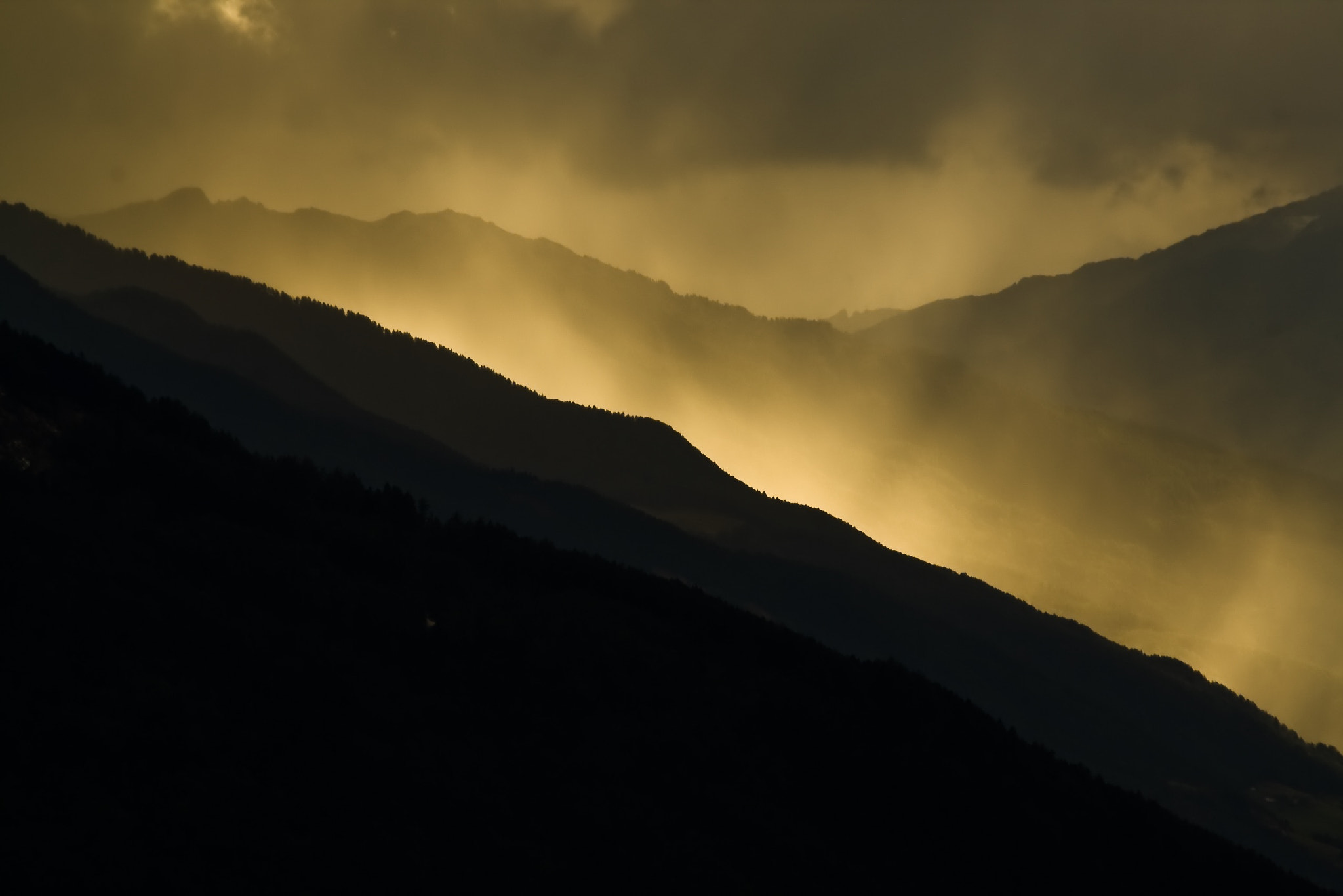 Canon EF 70-300mm F4-5.6 IS USM sample photo. Beautiful rain and sun photography