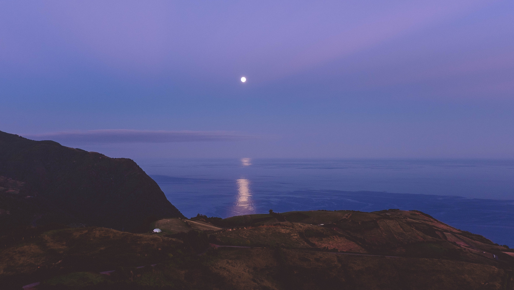 Fujifilm XC 16-50mm F3.5-5.6 OIS sample photo. Moon photography