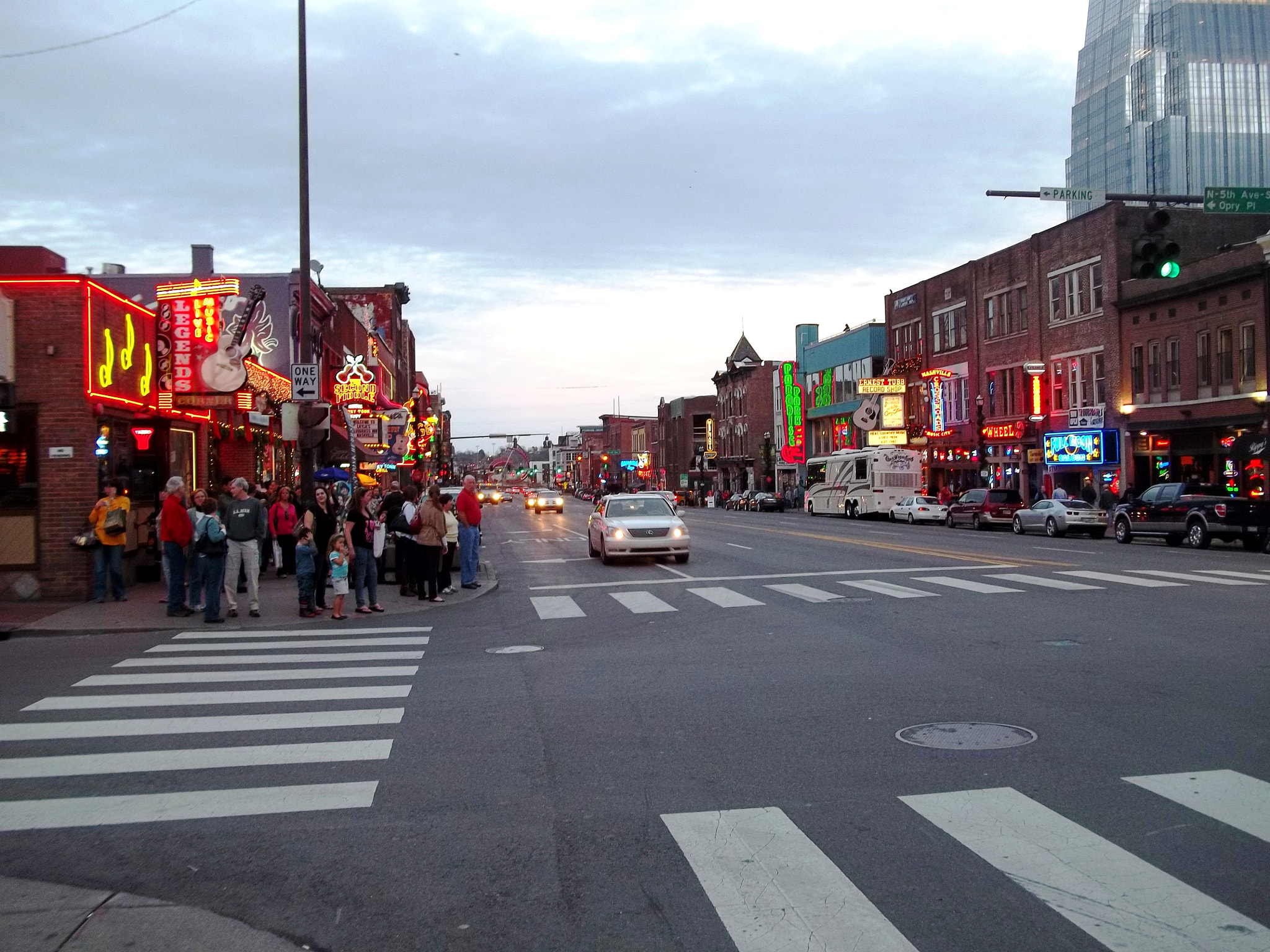 Kodak EASYSHARE C183 DIGITAL CAMERA sample photo. In the music city photography