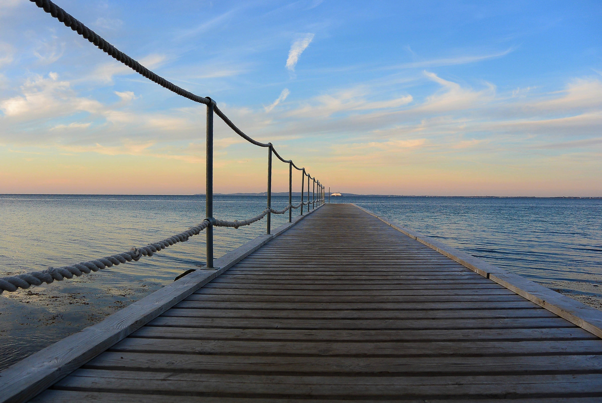 Nikon 1 S1 sample photo. Evening by the sea photography